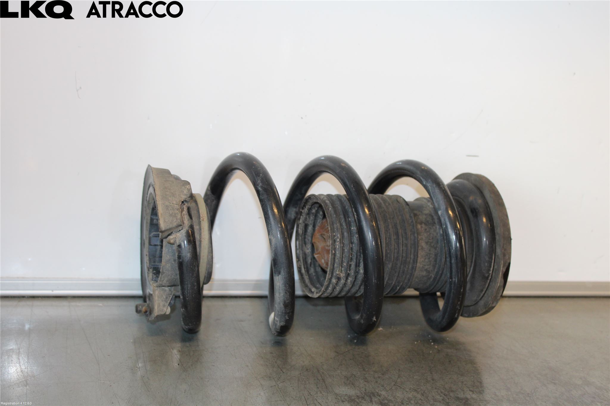 Volkswagen VW ID BUZZ/CARGO 22- Fjær Foran