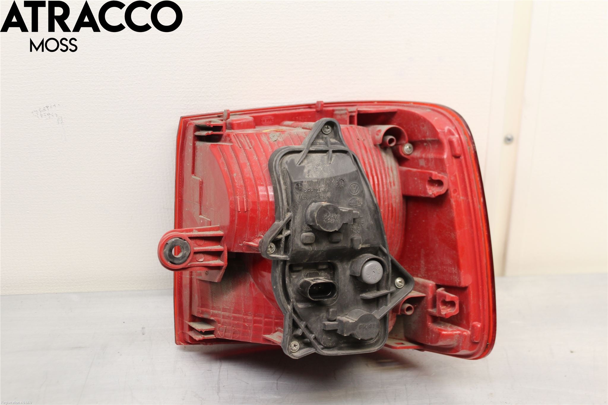 Volkswagen VW TOURAN 10-15 Baklykt Venstre