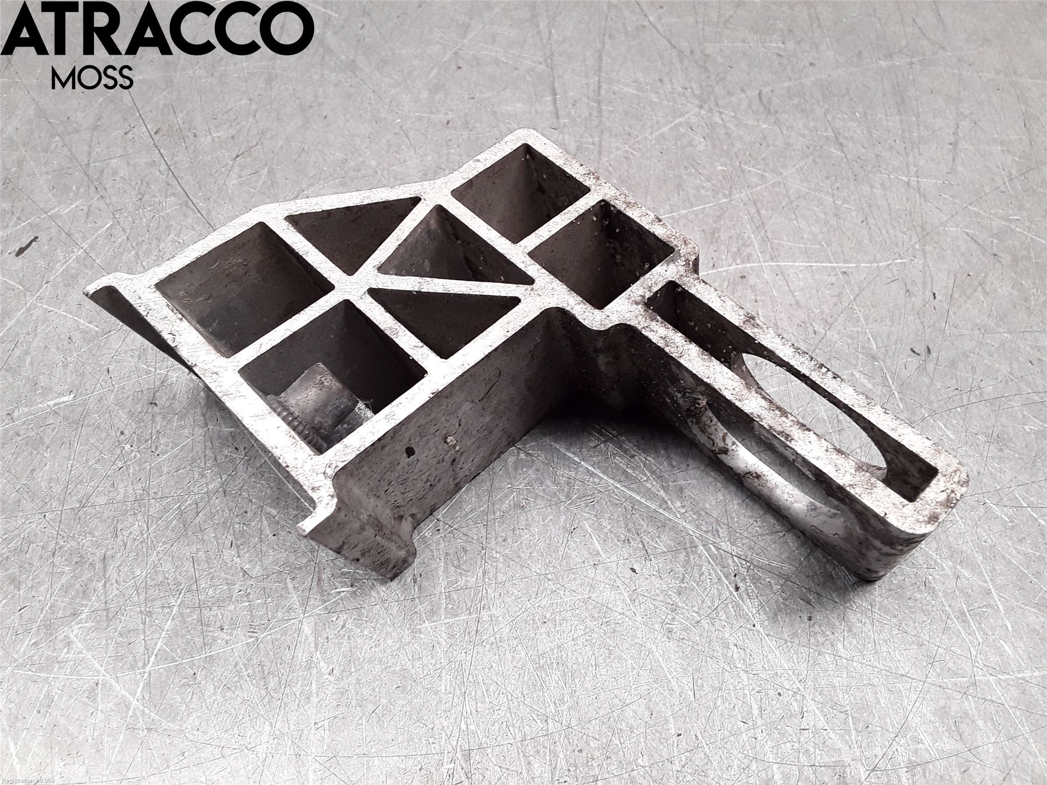Mercedes-Benz MB E-KLASS (W213) 16-23 Radiator Feste - Ramme - Bjelk