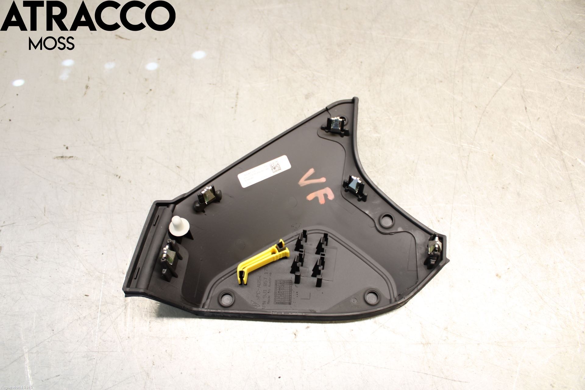 Porsche TAYCAN 20- Innr Dekor Instrbord