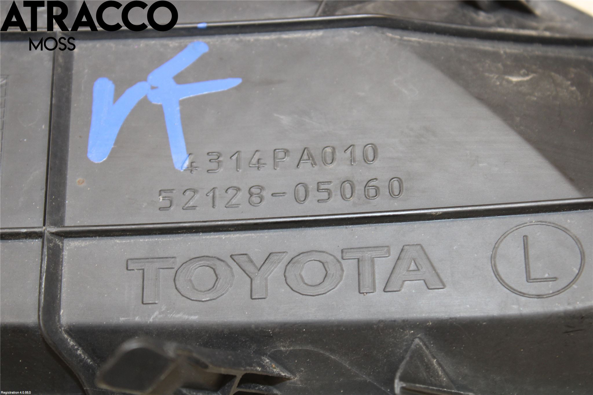 Toyota AVENSIS 07-08 Grilldel Venstre