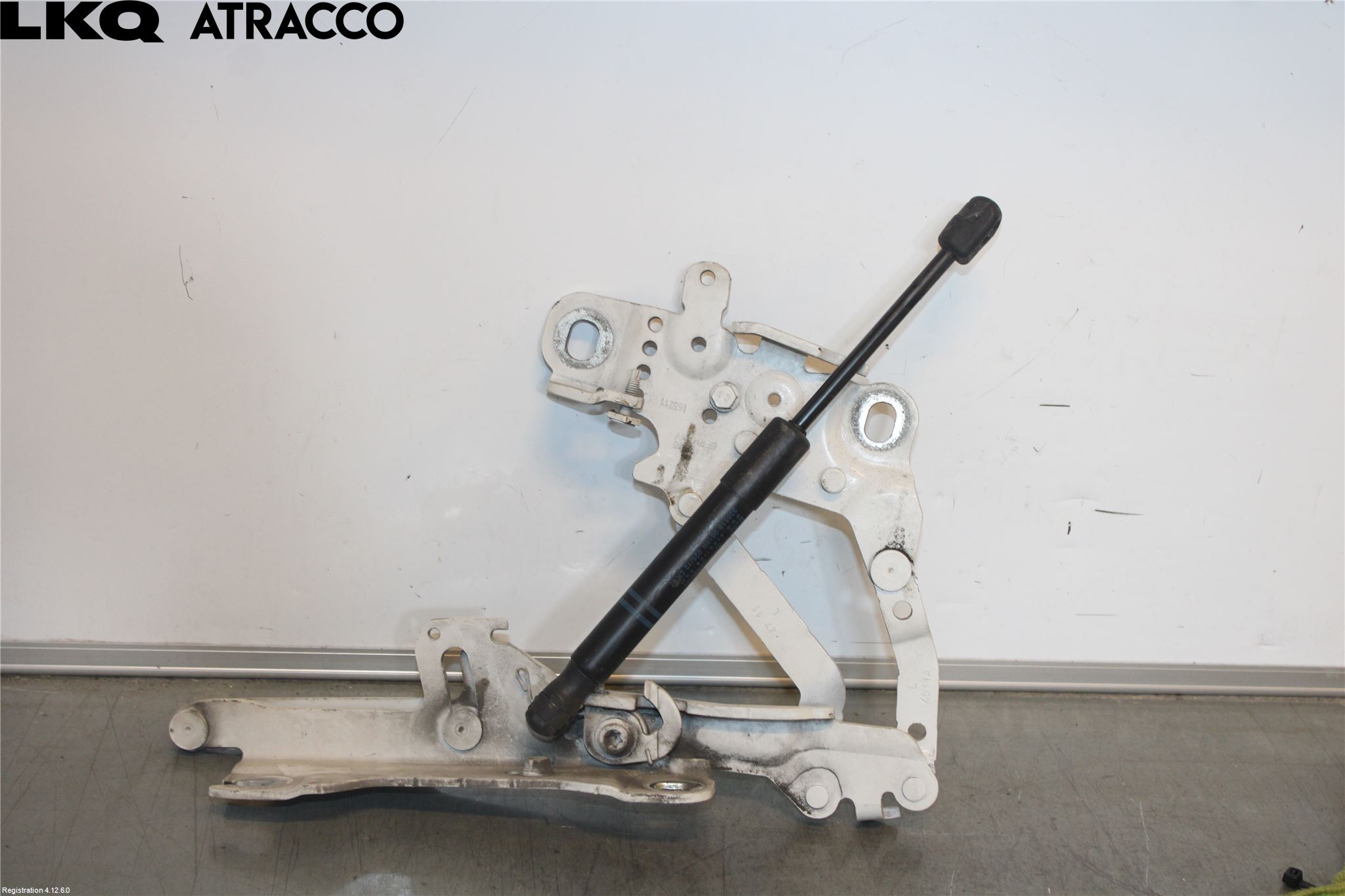 BMW 3 F30/F31/F80 12-19 Panser Hengsel - Hengsler