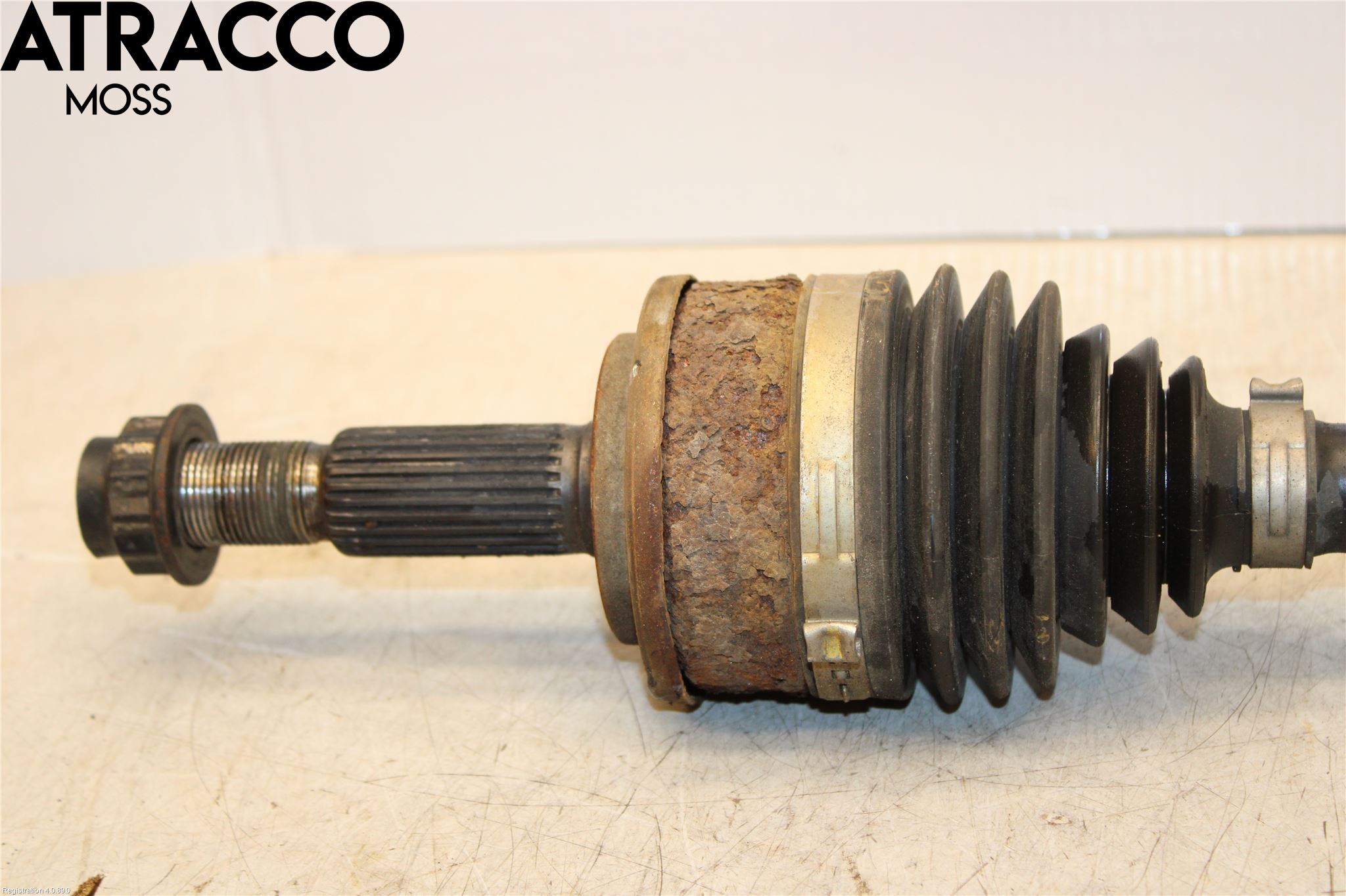 Toyota AURIS 13-19 Drivaksel Foran Kompl Venstre