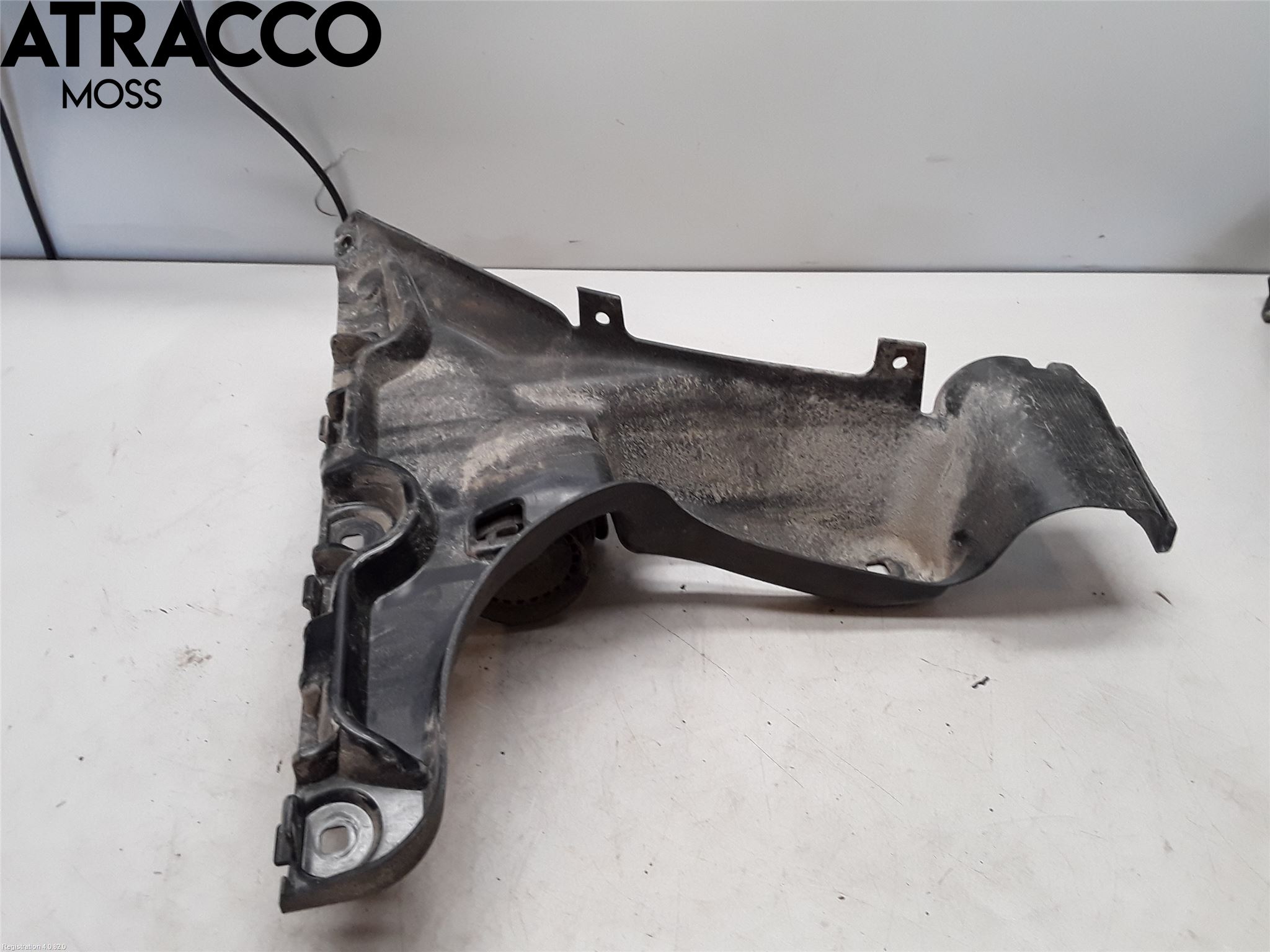 BMW 5 E60/61 Sed/Tou 02-10 Støtfangerfeste Bak Høyre