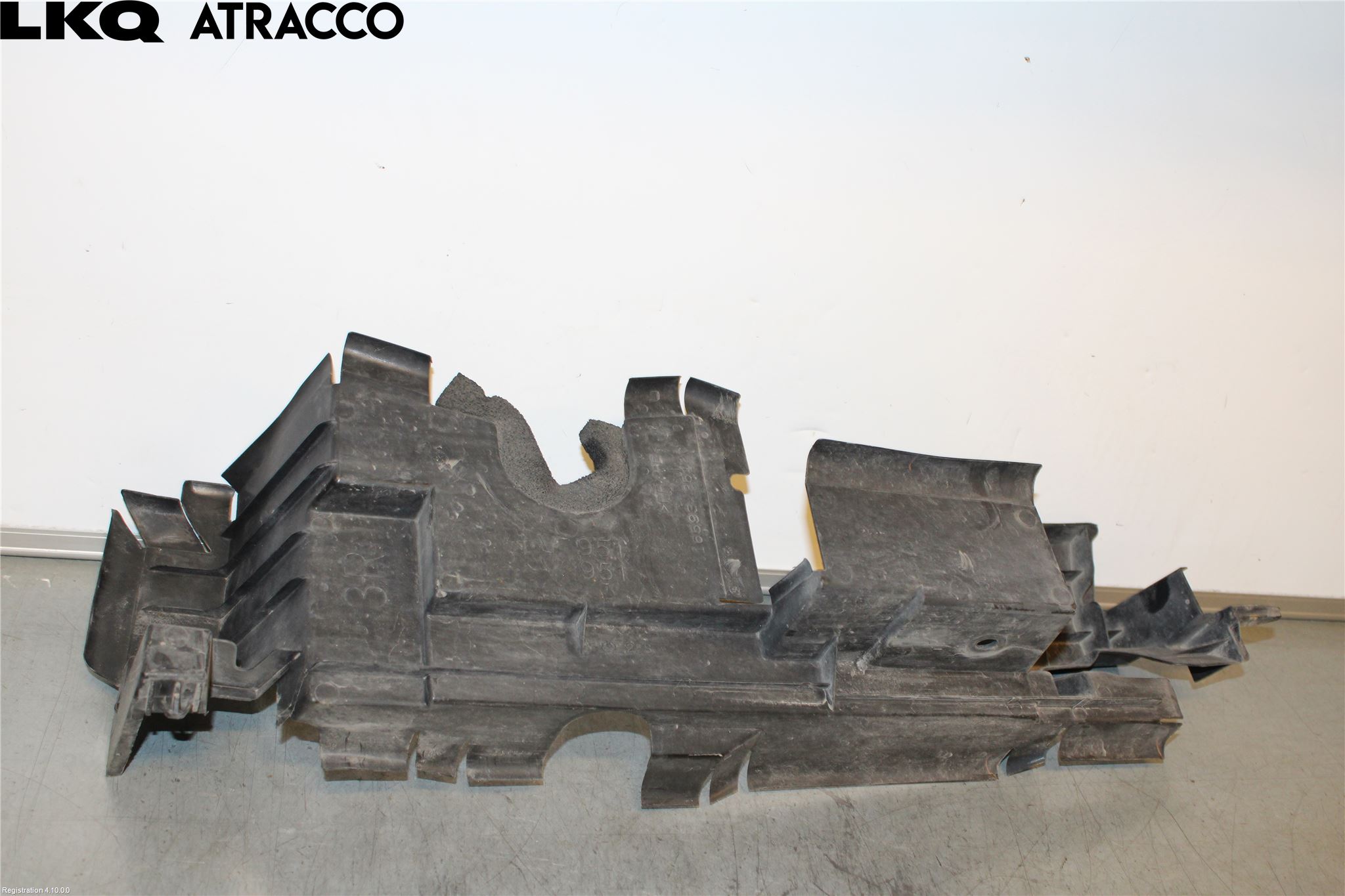 Toyota RAV4 19- Luftstyring Front