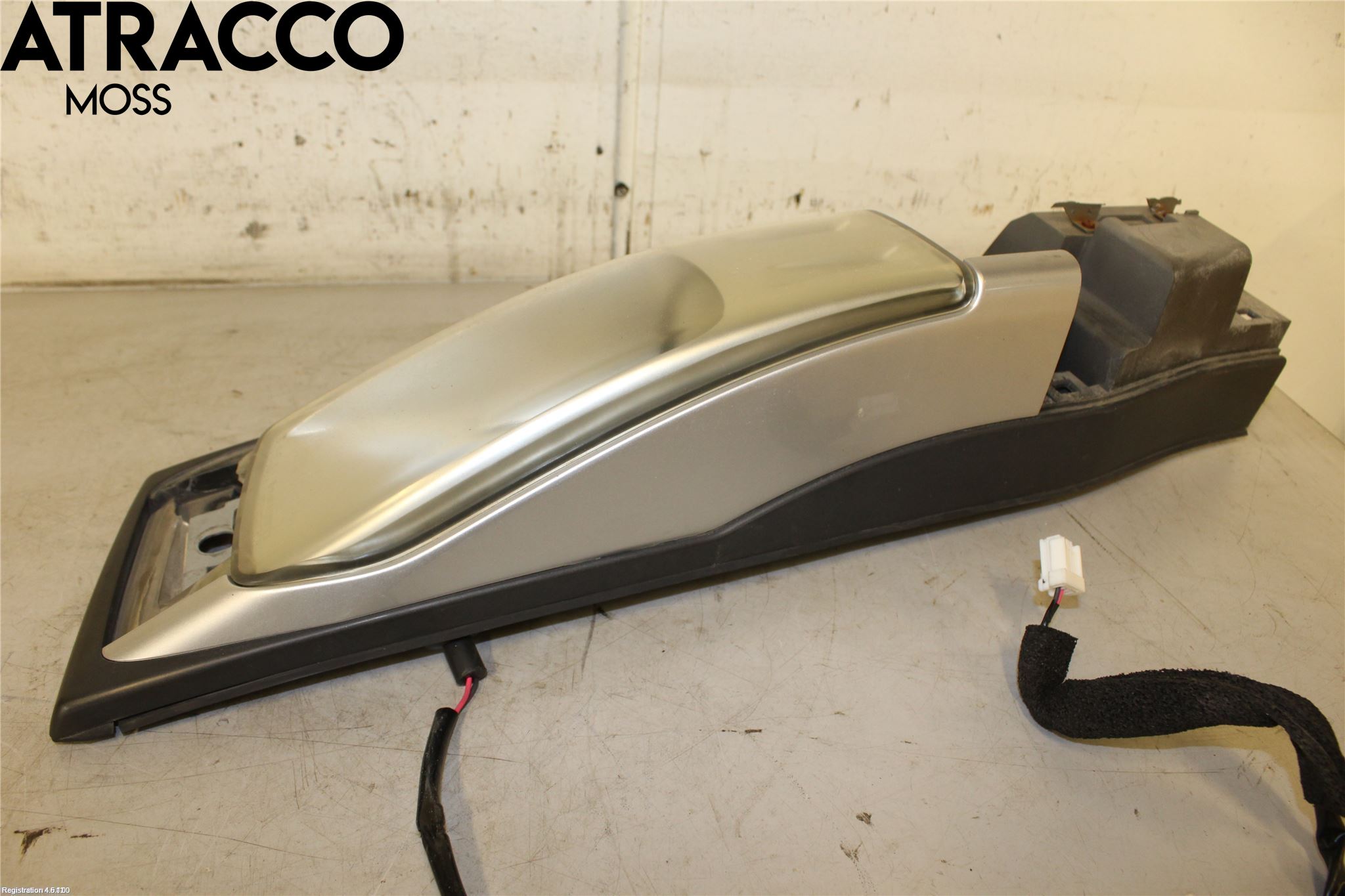 Nissan X-TRAIL 08-14 Frontlykt Høyre