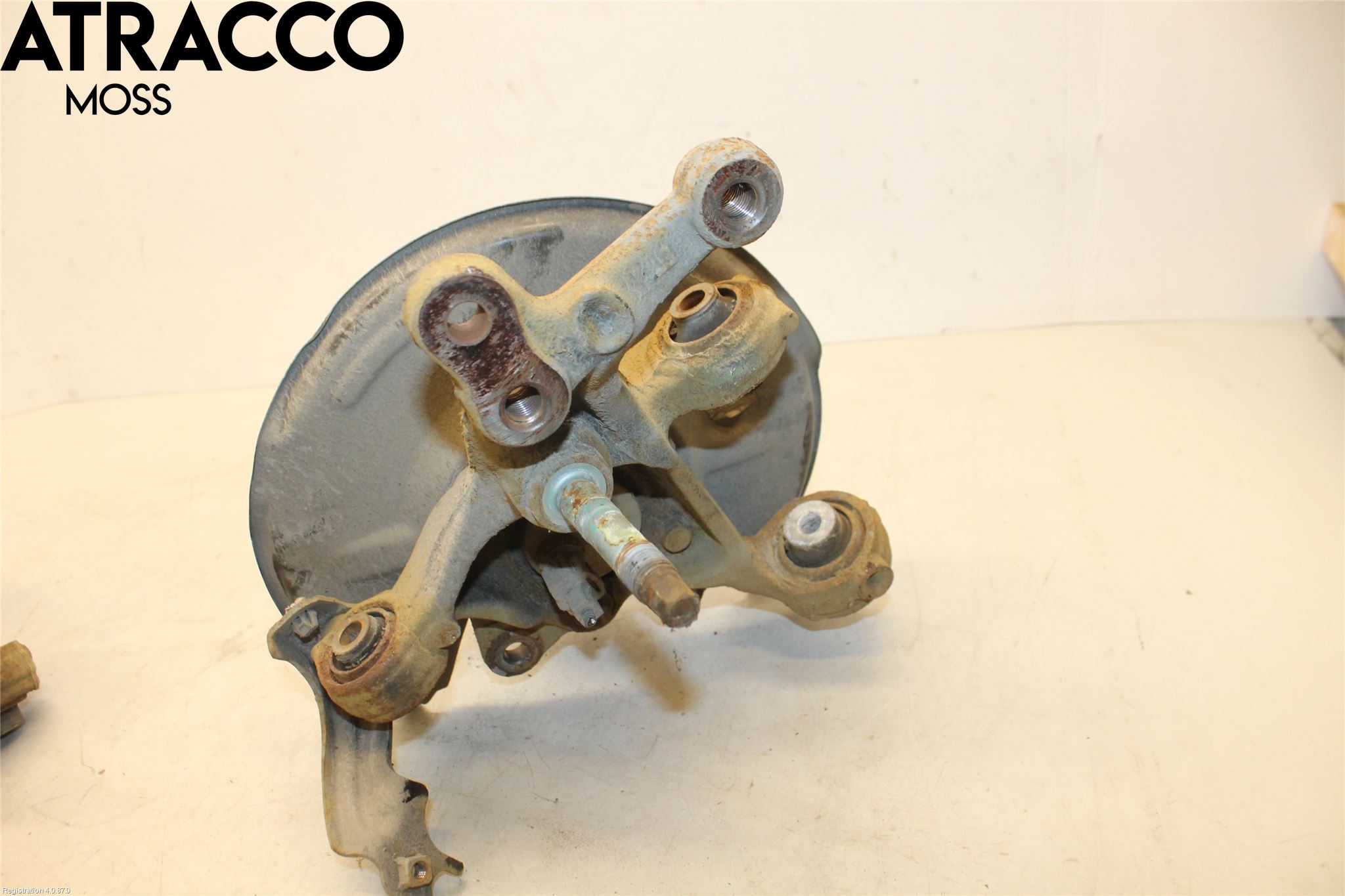 Toyota COROLLA 19- Spindel Vb