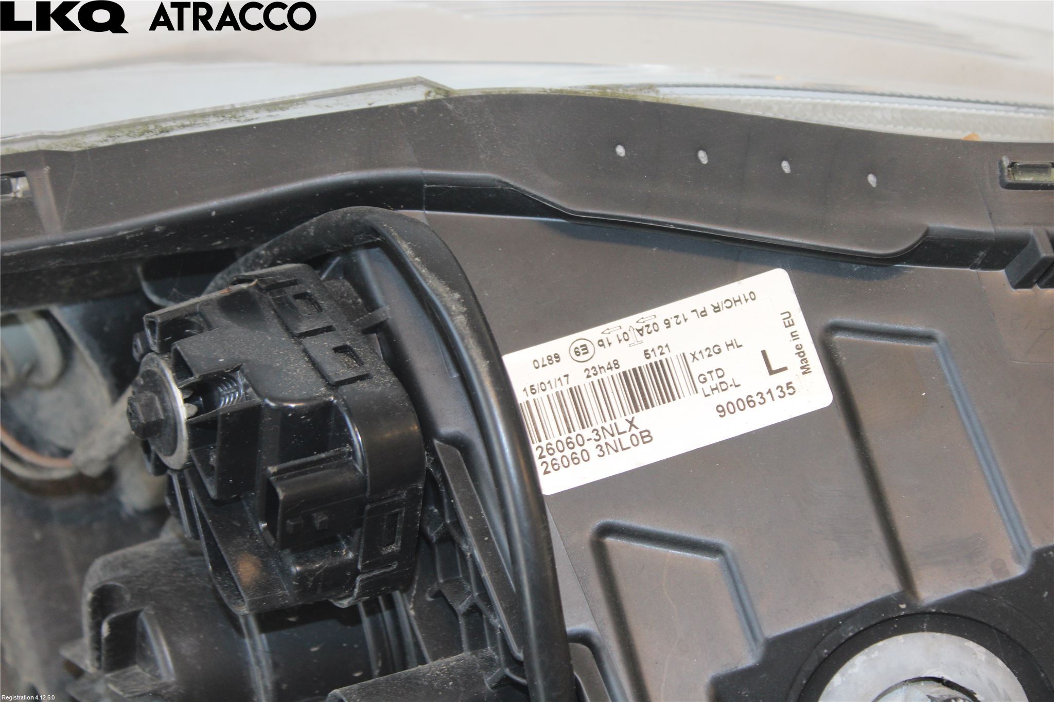 Nissan LEAF 11-17 Frontlykt Venstre