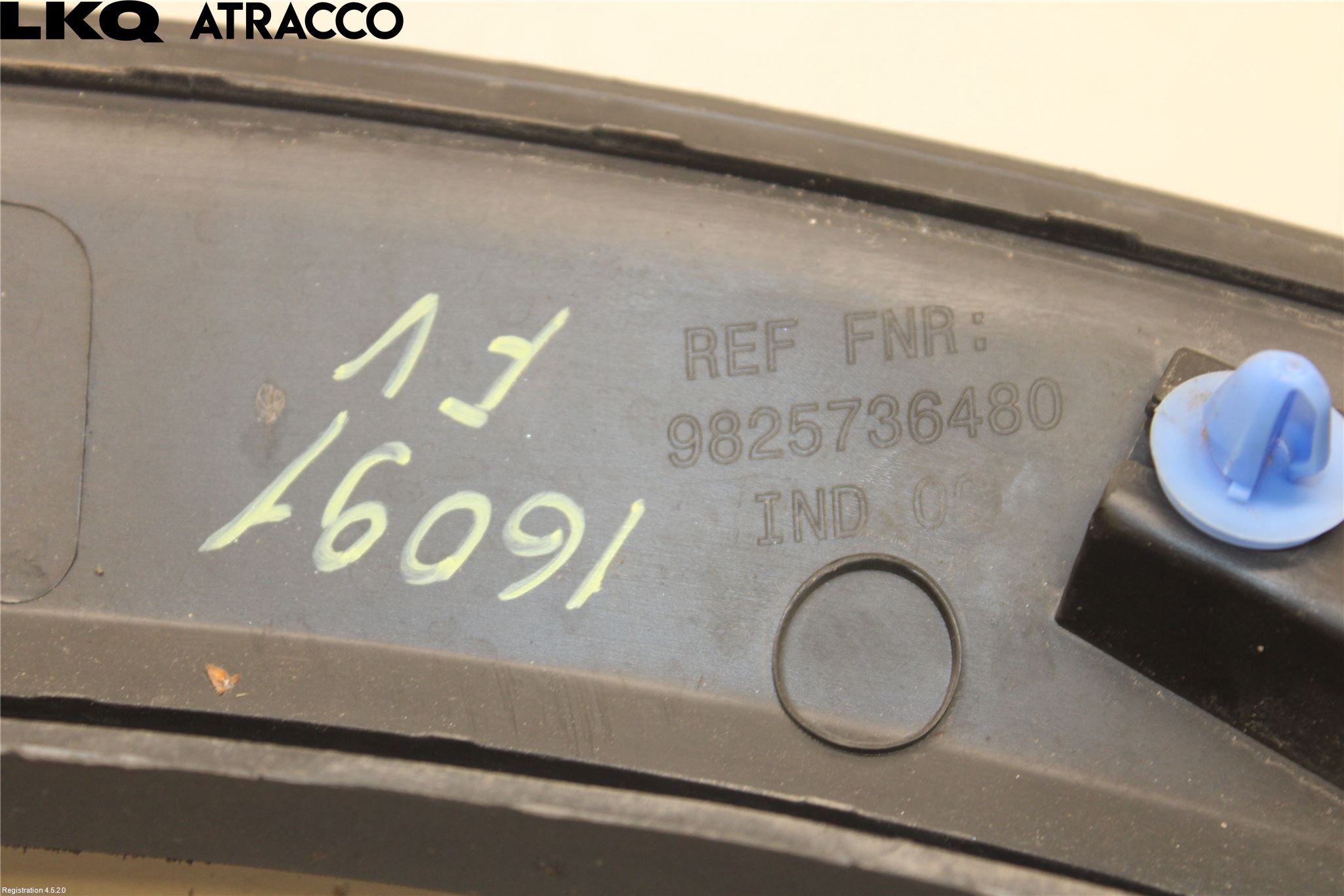 Peugeot 2008/E-2008 20- Hjulbuelist