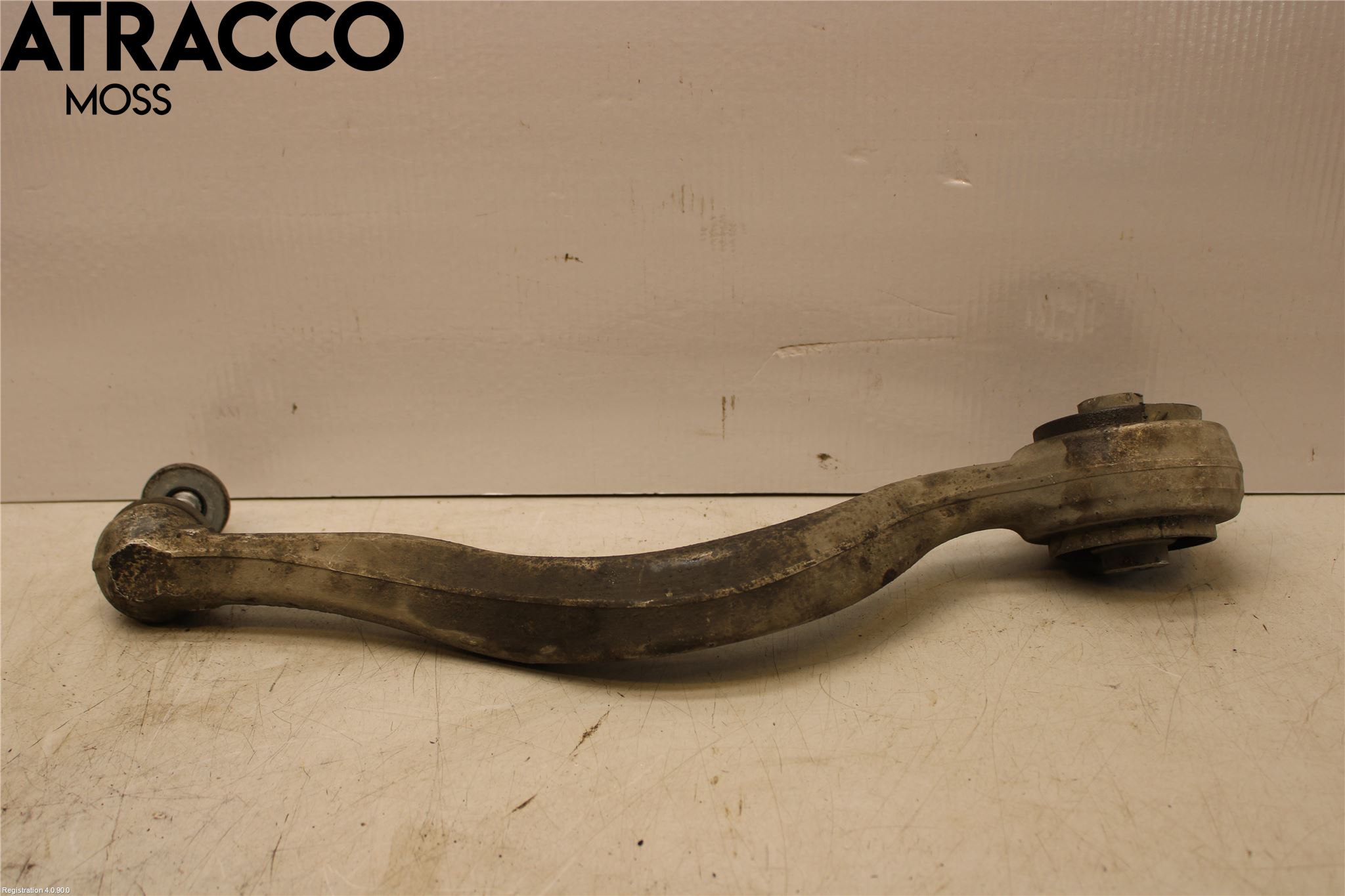 Mercedes-Benz MB C-KLASS (W205) 14-21 Bærearm Foran Venstre Nedre