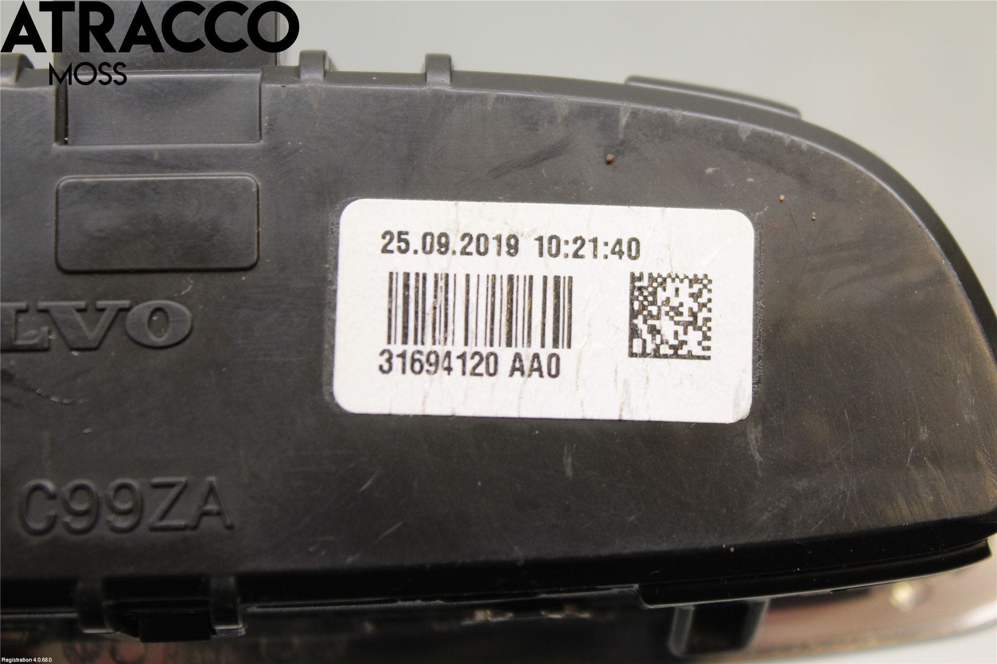 Volvo V90 17->> Innr Taklys