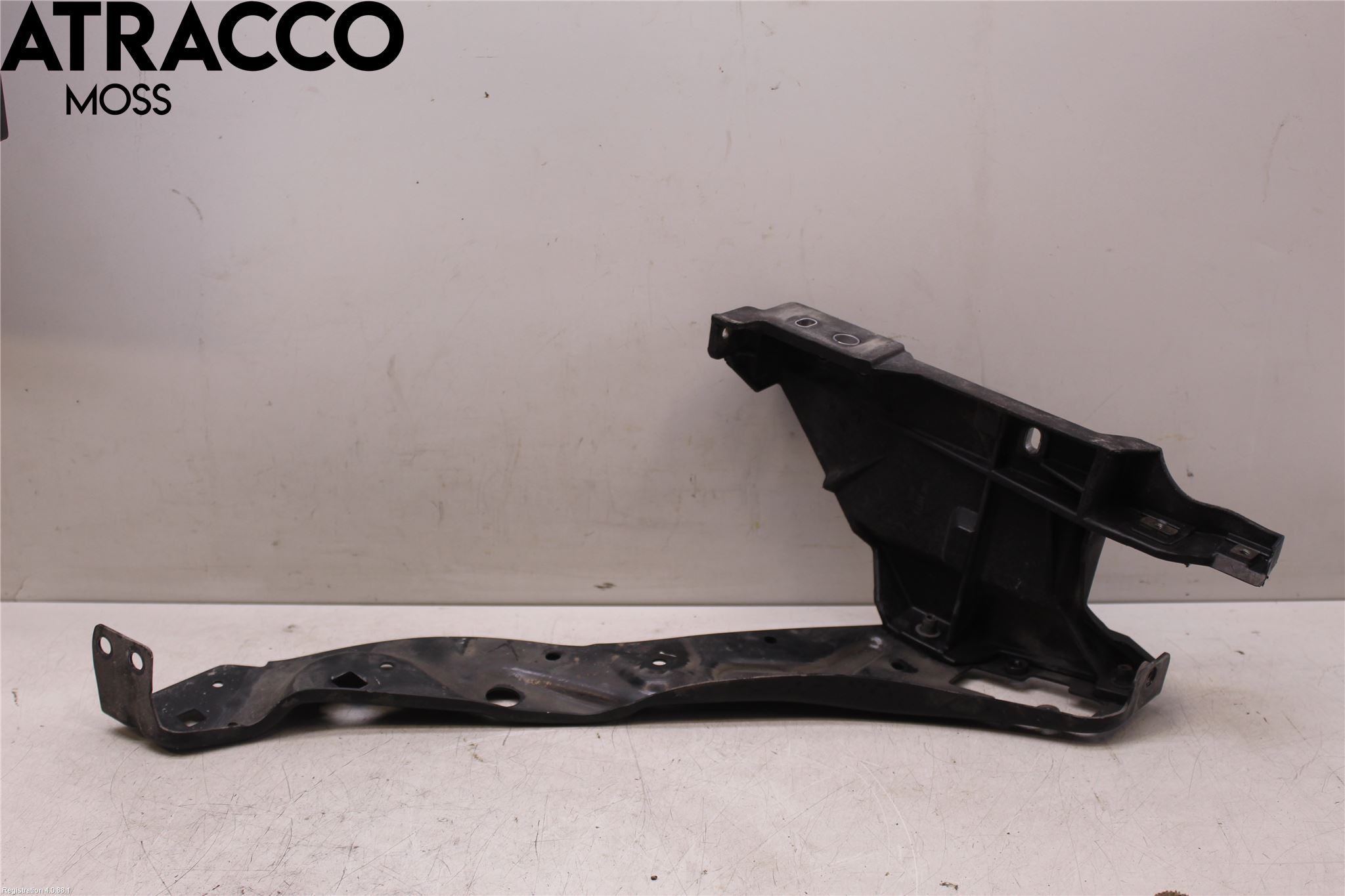 Mercedes-Benz MB E-KLASS (W212) 09-16 Frontlykt Ramme V Lyktering