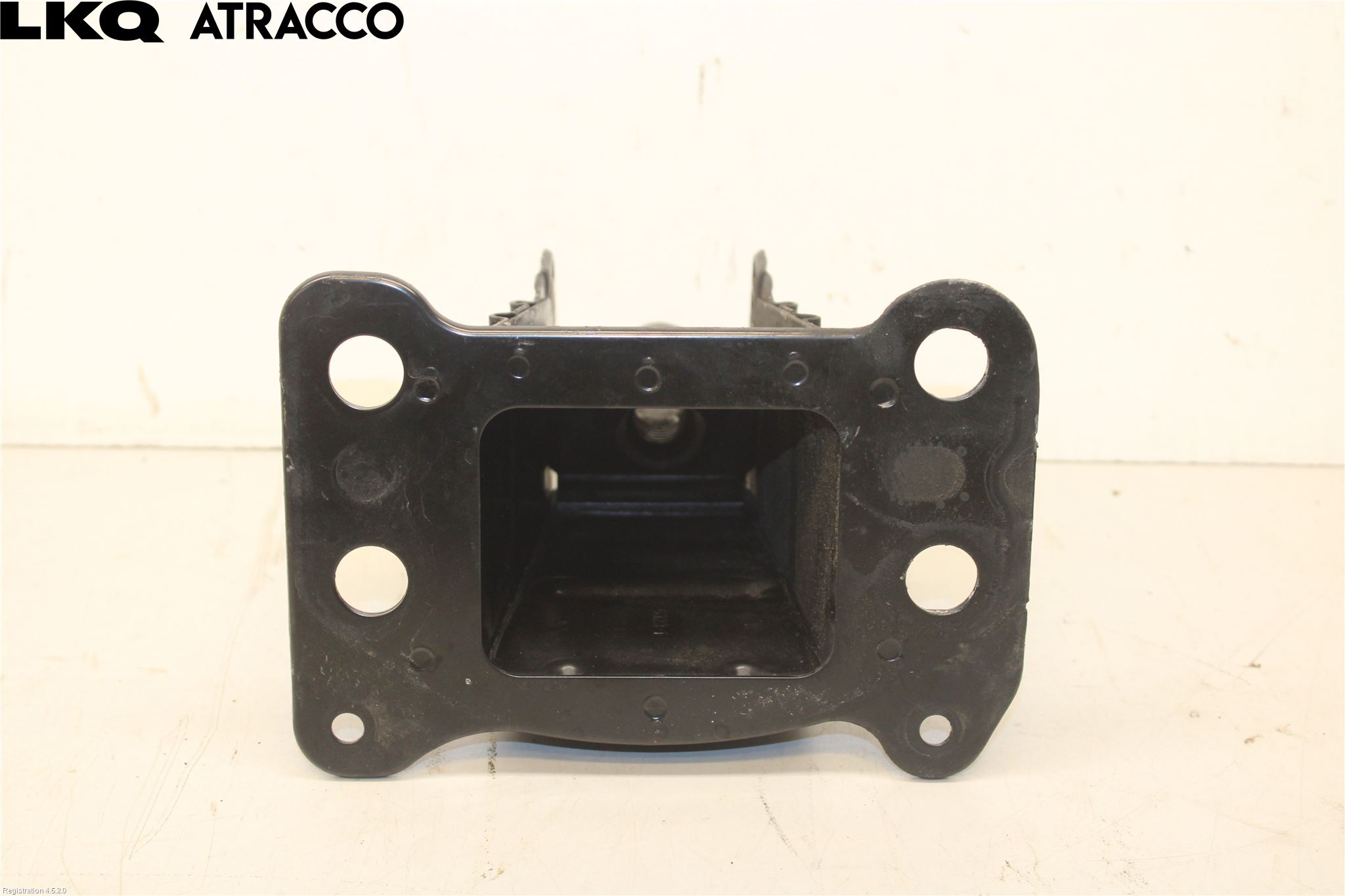 Audi A3/S3 05-13 Støtfanger Foran Feste