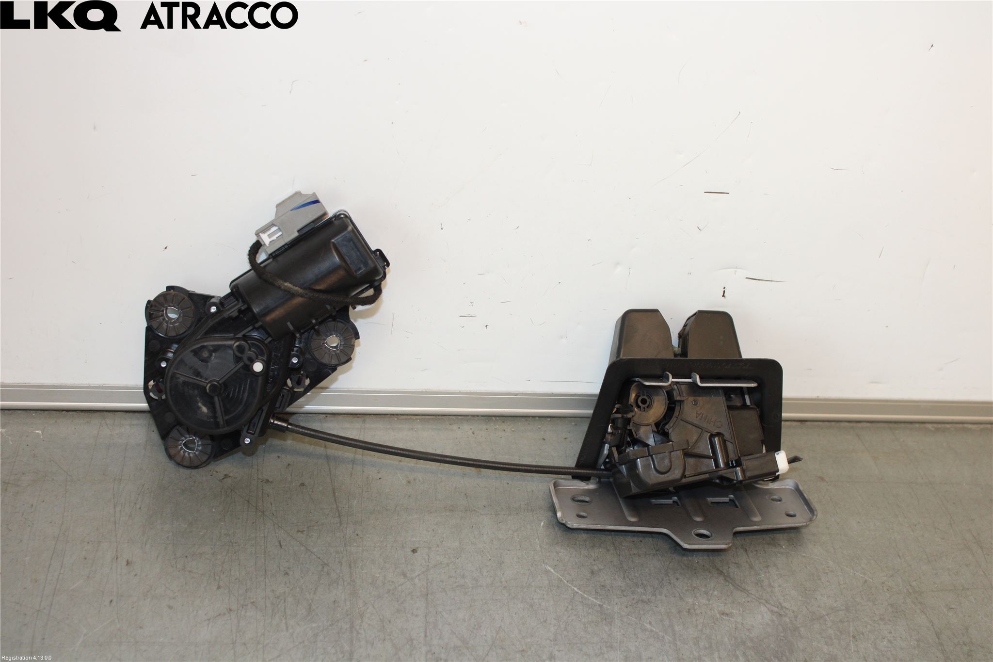 Volvo XC40/RECHARGE 18- Bakluke-Lokk Låsekasse