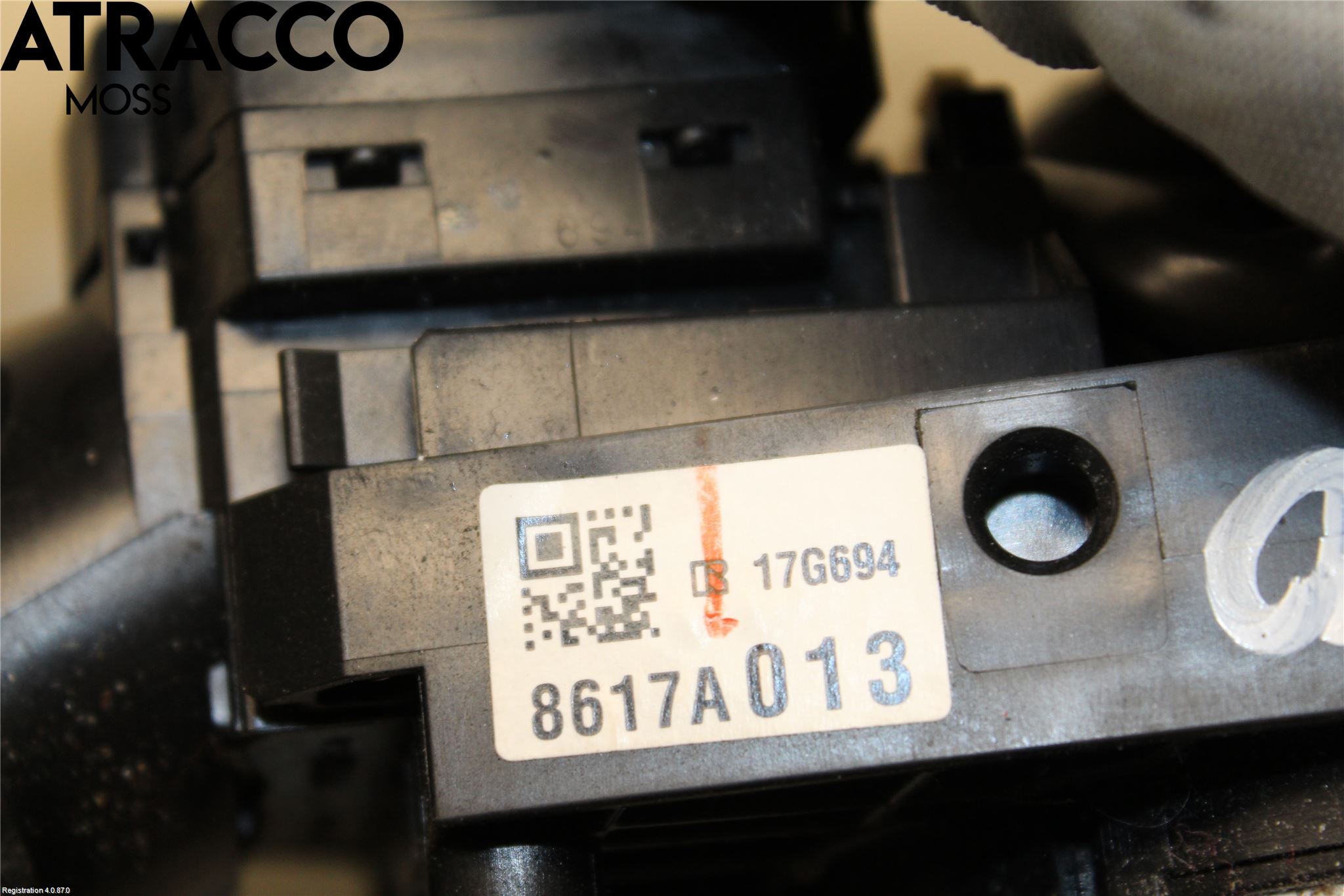 Mitsubishi OUTLANDER 13-21 Bryter Ratt Kombi H Og V