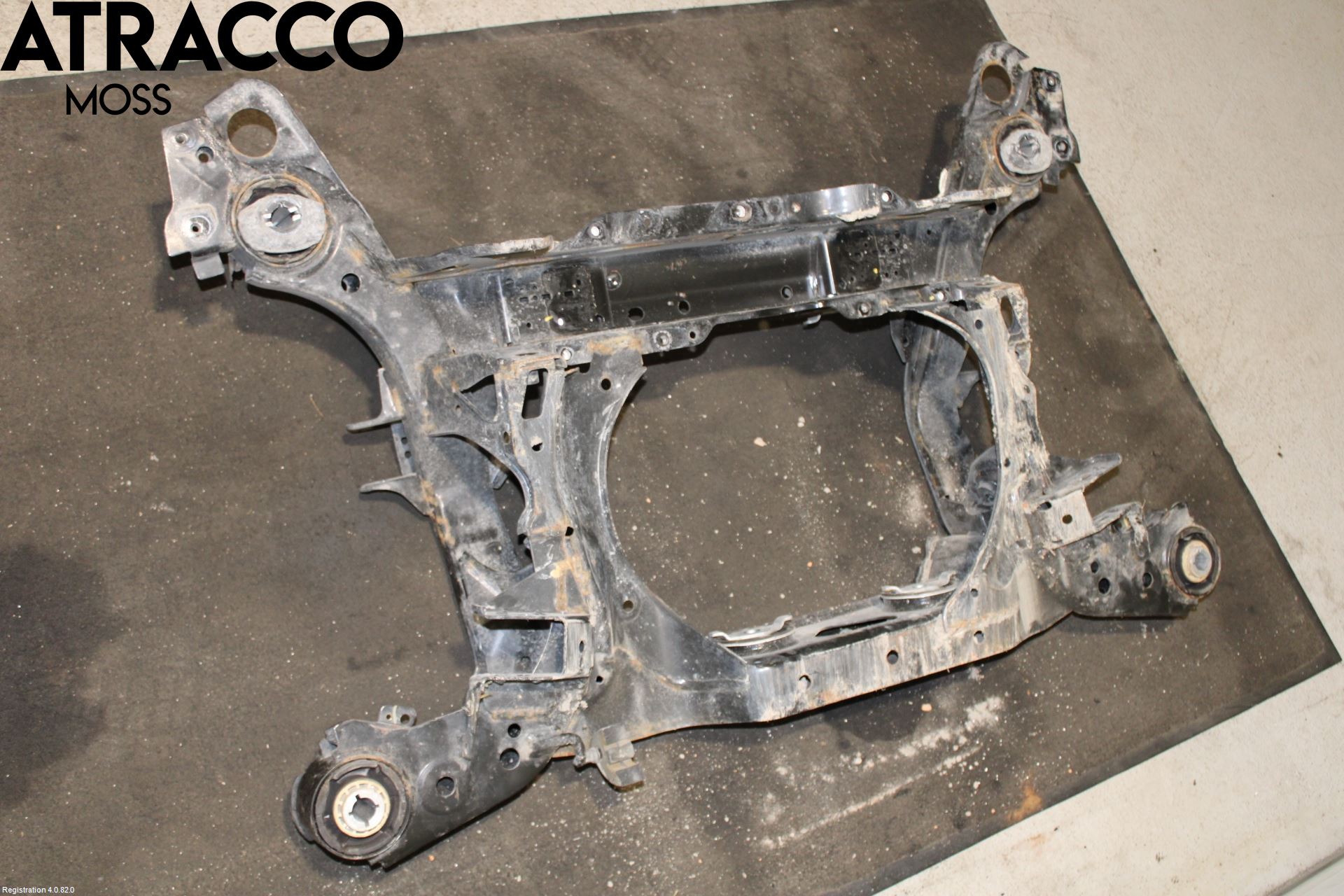 Volvo V60 19- Bakaksel Feste Travers-Ramme