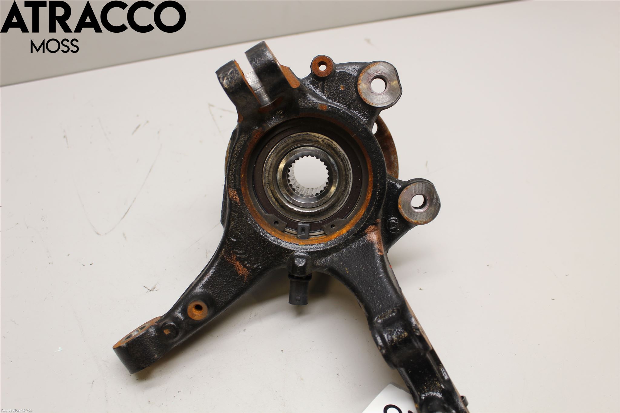 Peugeot 2008/E-2008 20- Spindel Hf