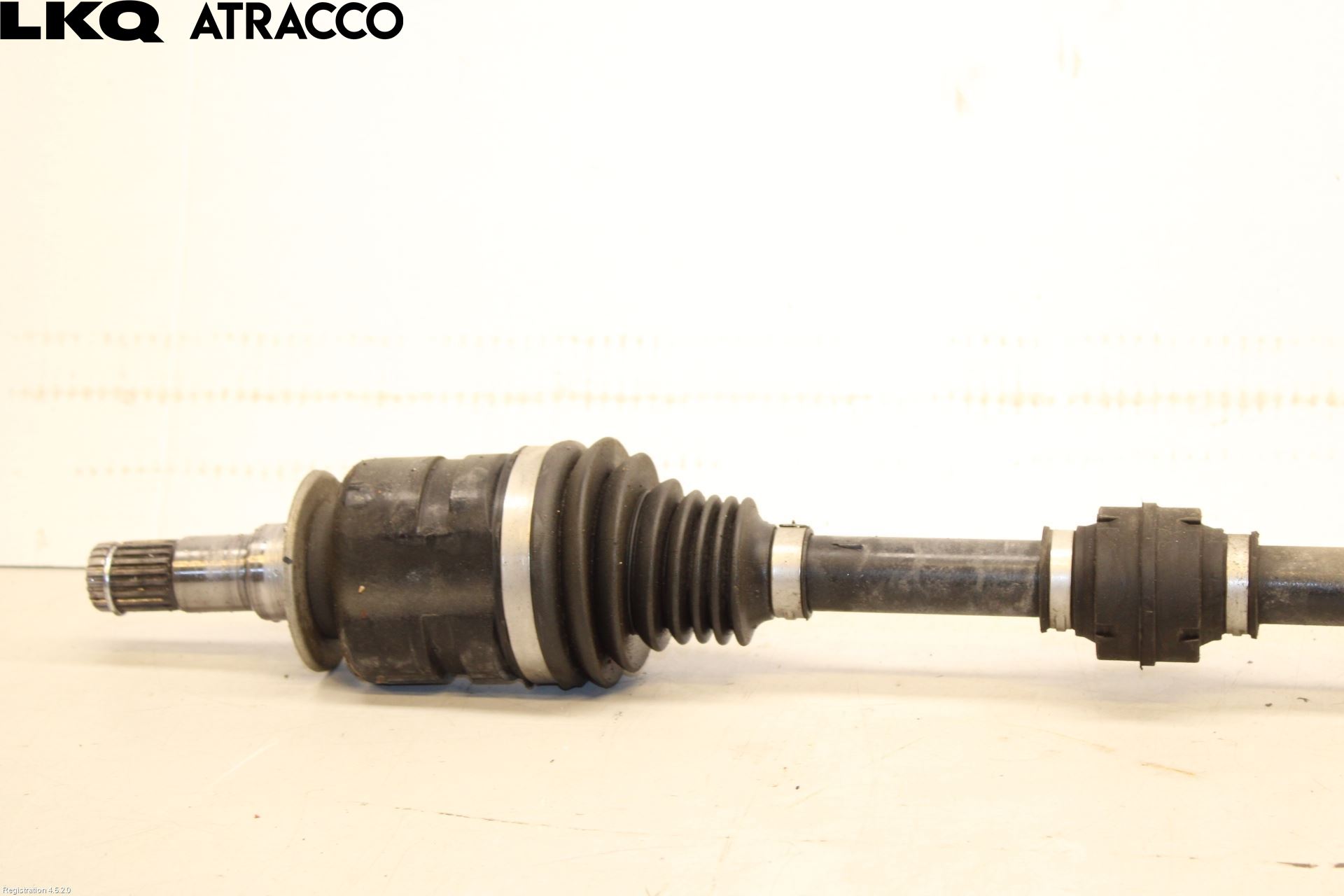 Toyota YARIS CROSS XP21 21- Drivaksel Foran Kompl Høyre