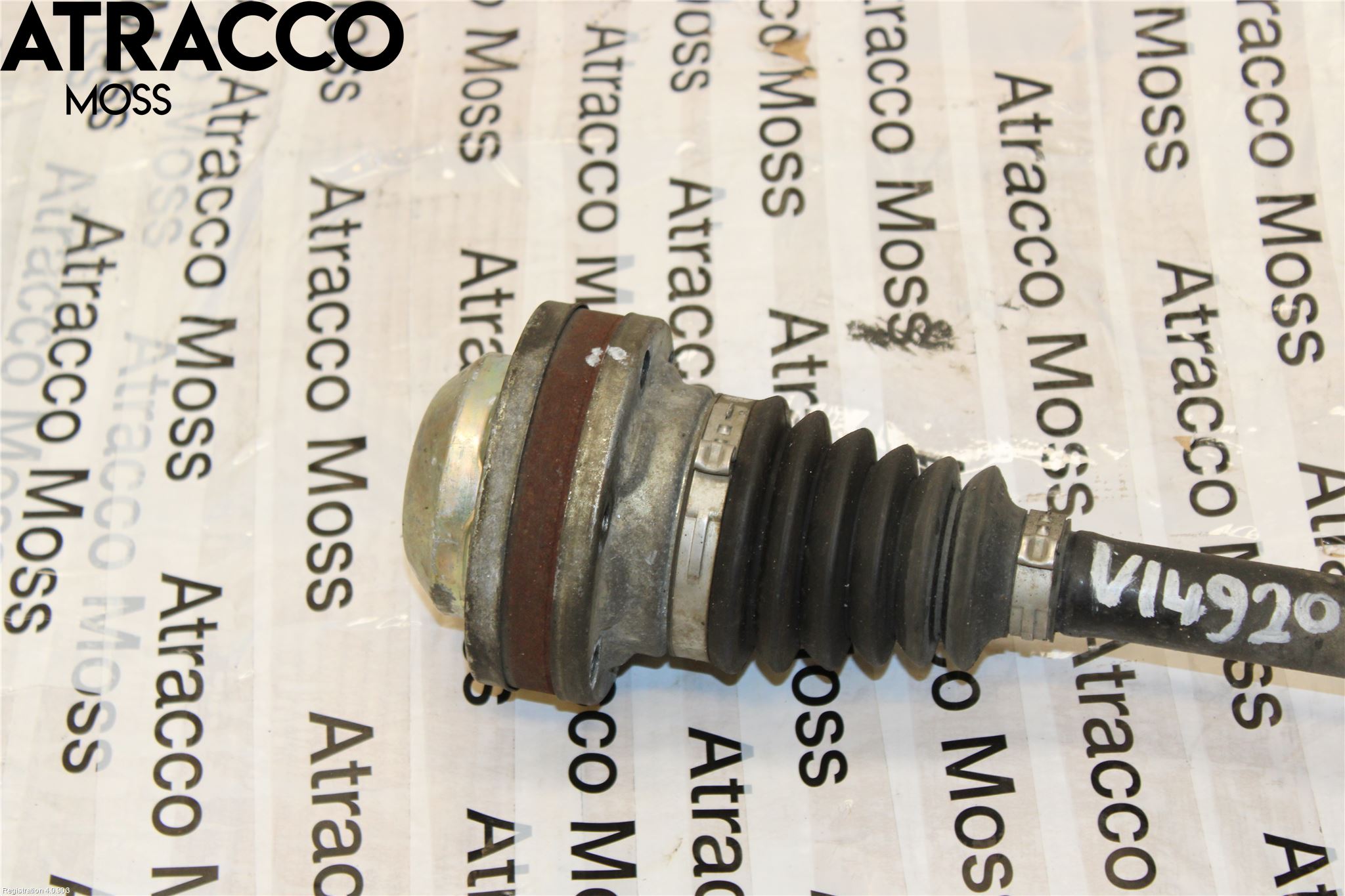 Volkswagen VW TOURAN 10-15 Drivaksel Foran Kompl  V = H