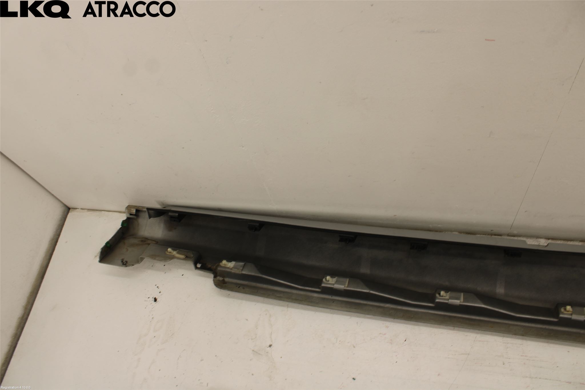 Volvo V40 12-19 Kanalskjørt Høyre