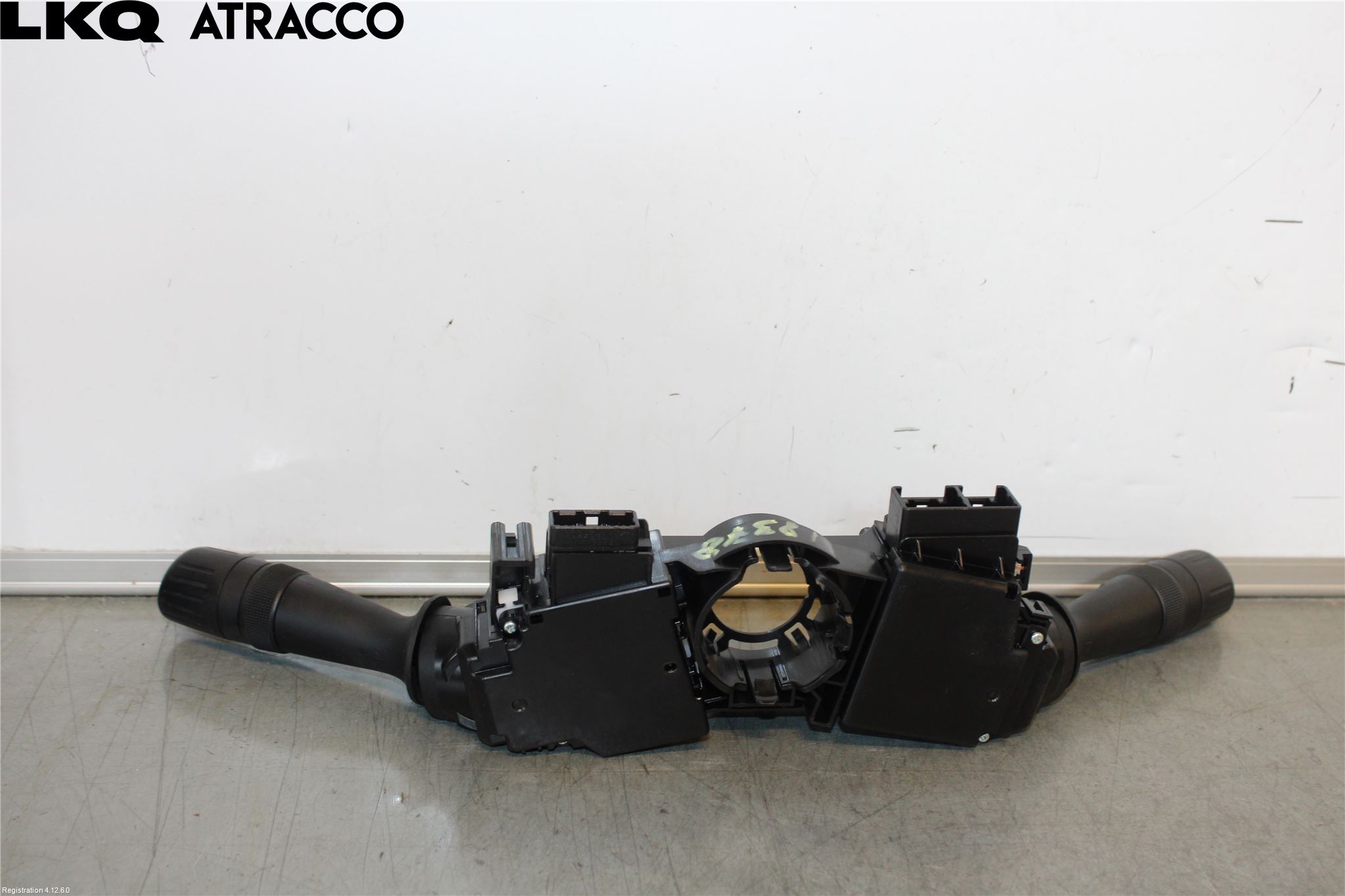 Toyota AURIS 13-19 Bryter Ratt Kombi H Og V