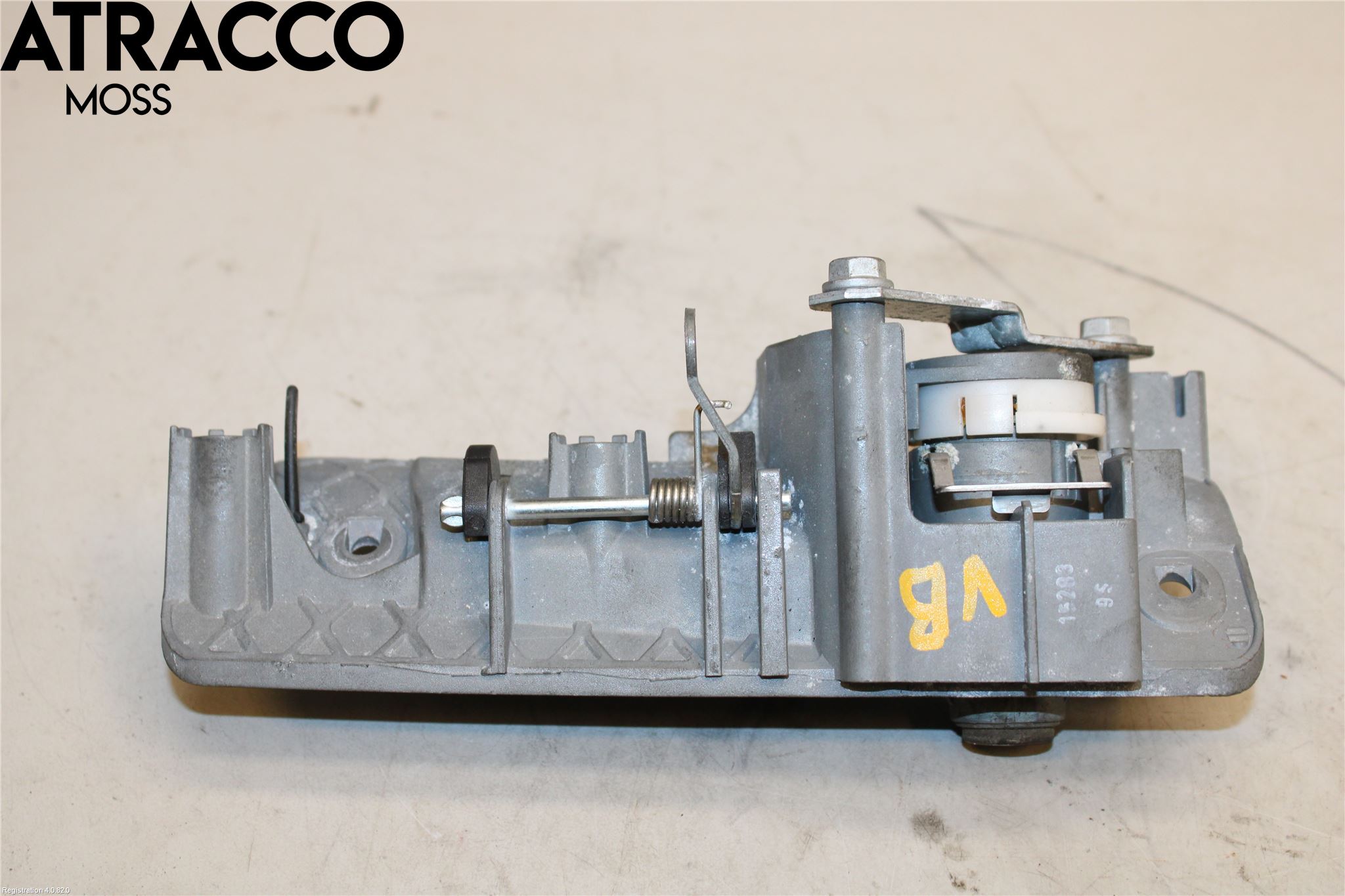 Volkswagen VW CADDY 11-15 Bakluke Handtak Ytre