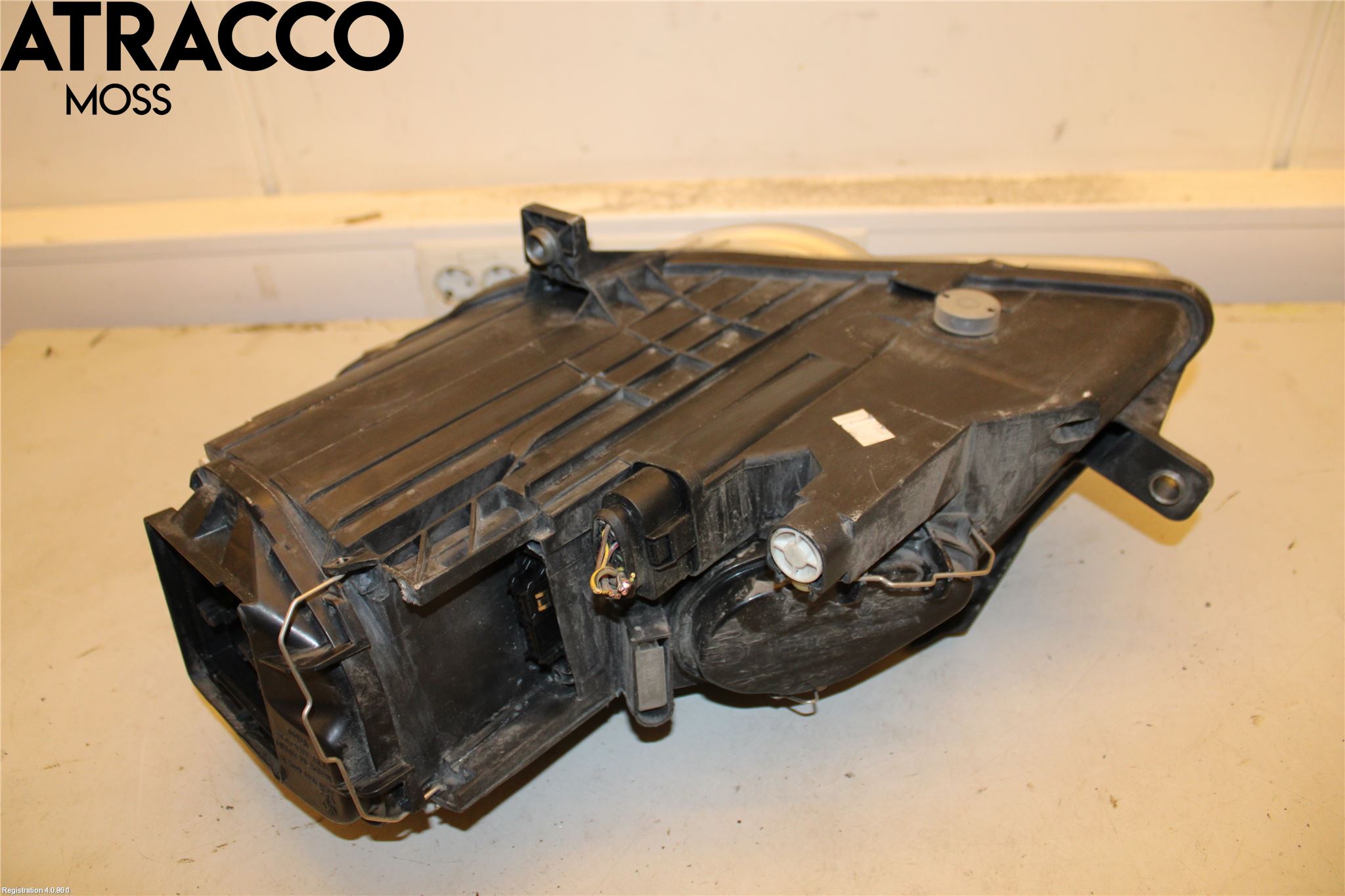 Volkswagen VW PASSAT 05-11 Frontlykt Høyre