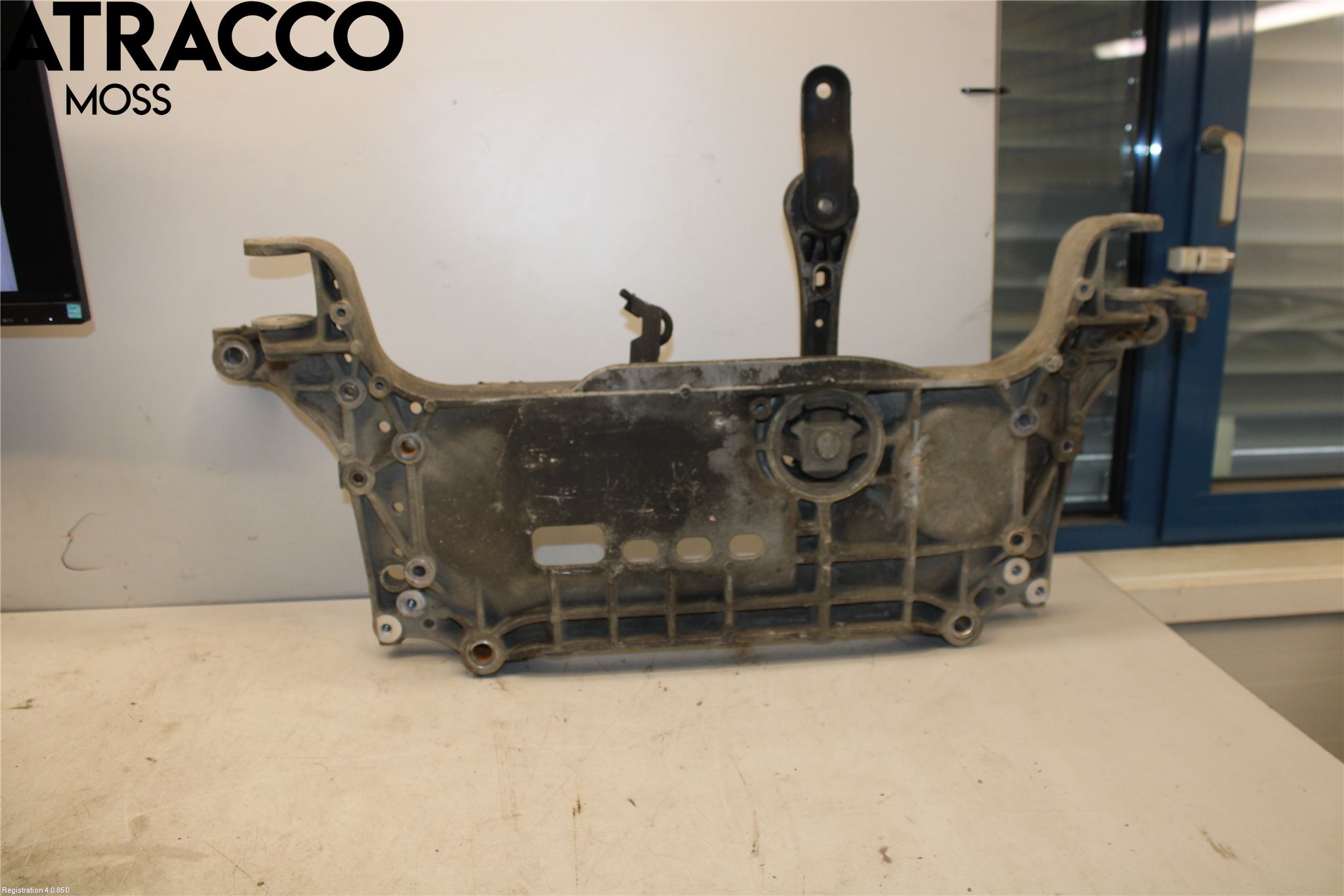 Volkswagen VW PASSAT 05-11 Forstillingsbjelke(Tvergående)