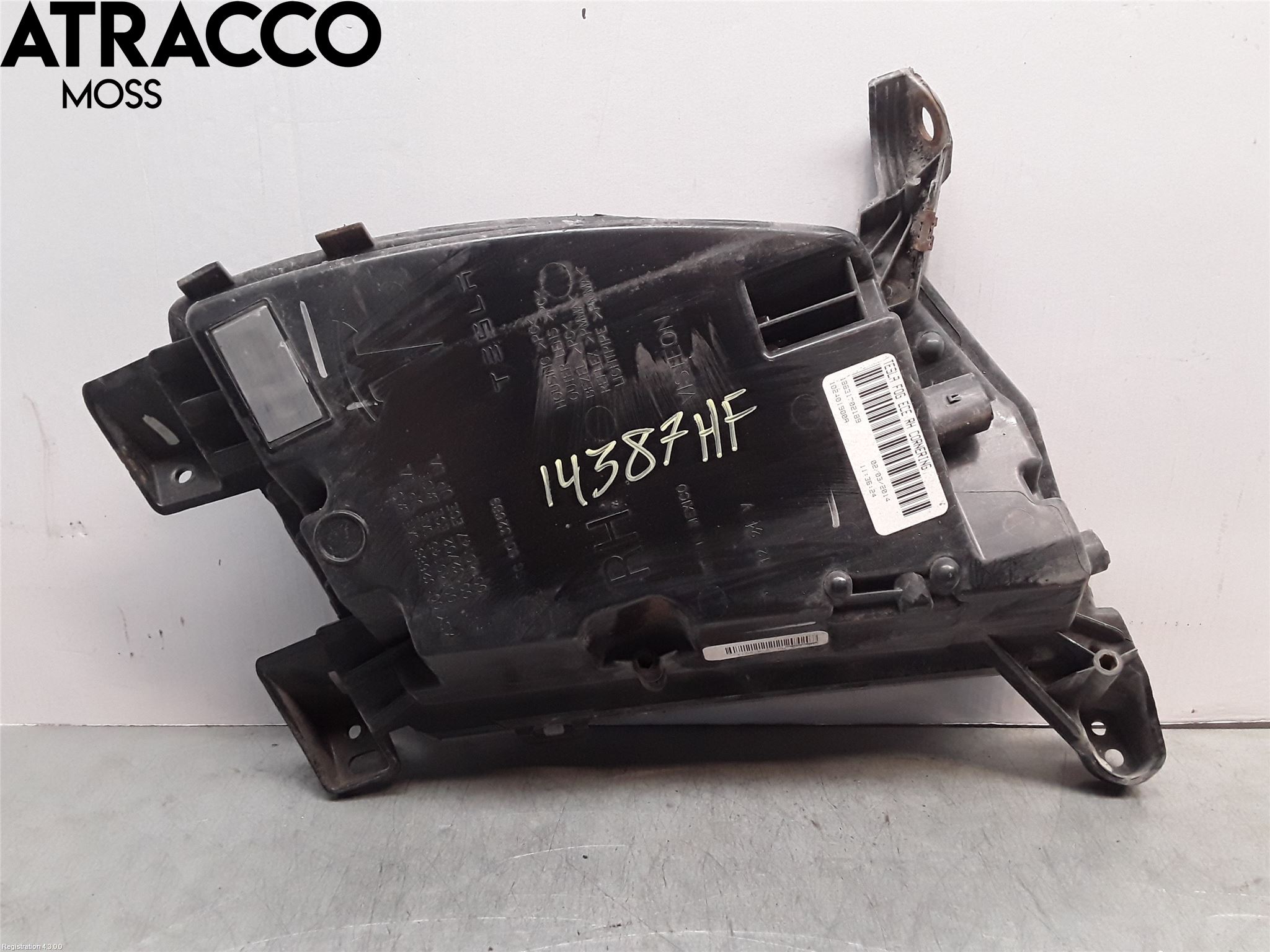 Tesla MODEL S 13- Frontlykt-Kurve-Tåkelys