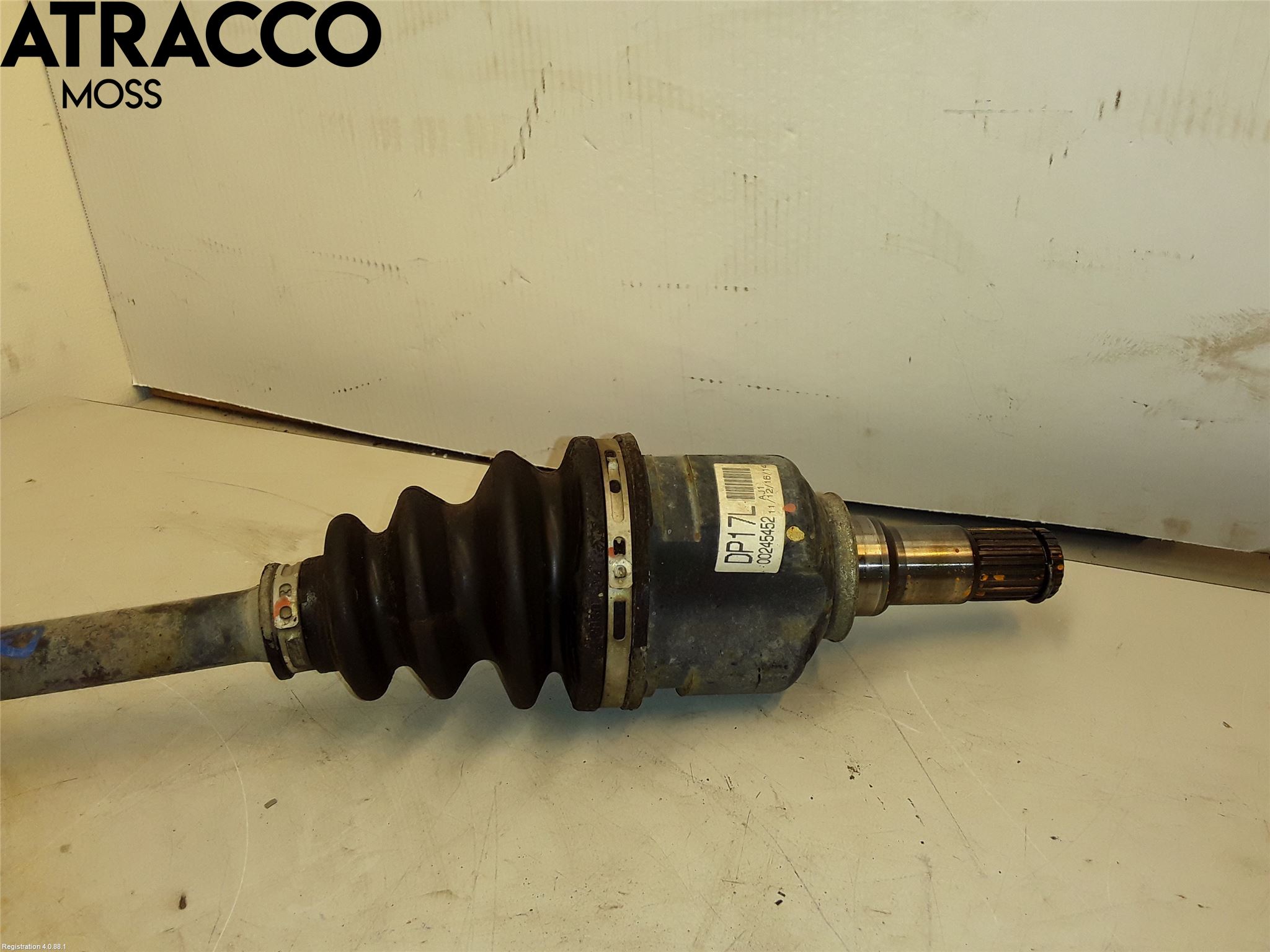 Toyota VERSO-S 11-16 Drivaksel Foran Kompl Venstre