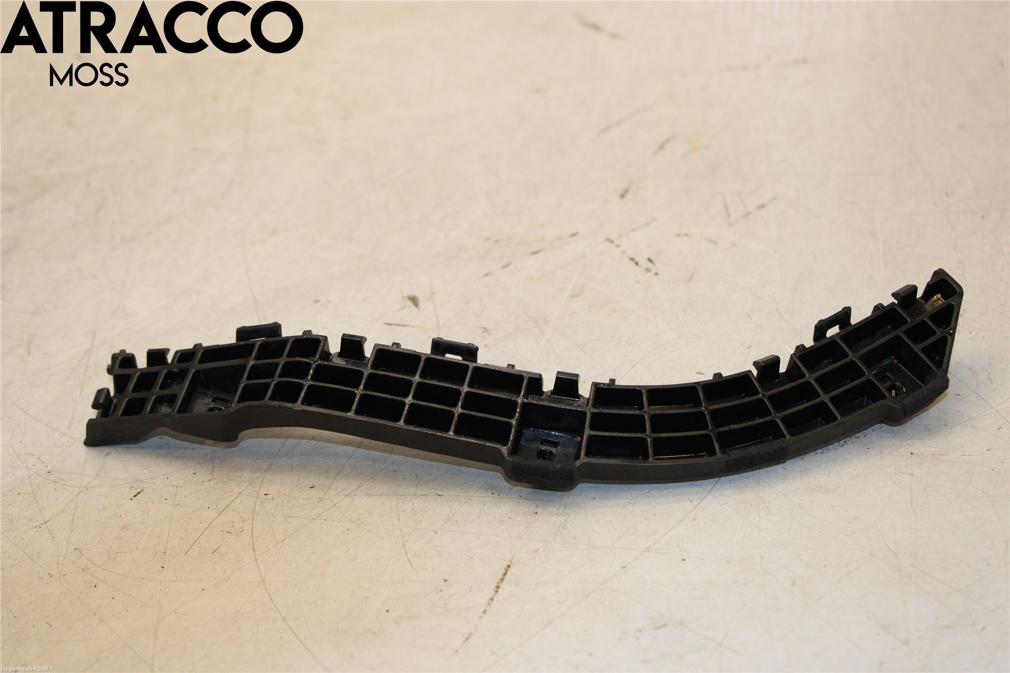 Suzuki VITARA 15- Støtfangerfeste Bak Høyre