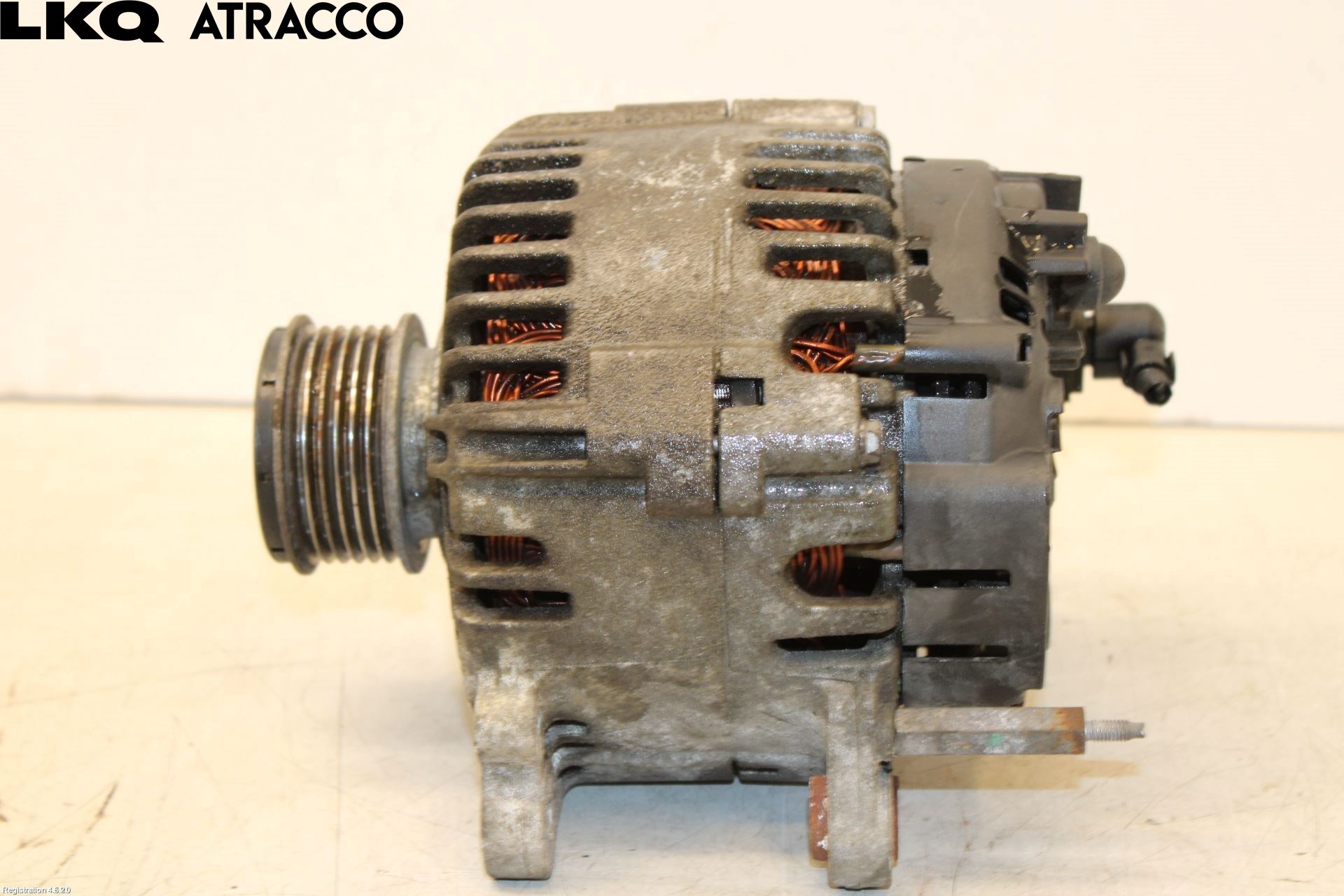 Volkswagen VW CADDY      04-10 Dynamo