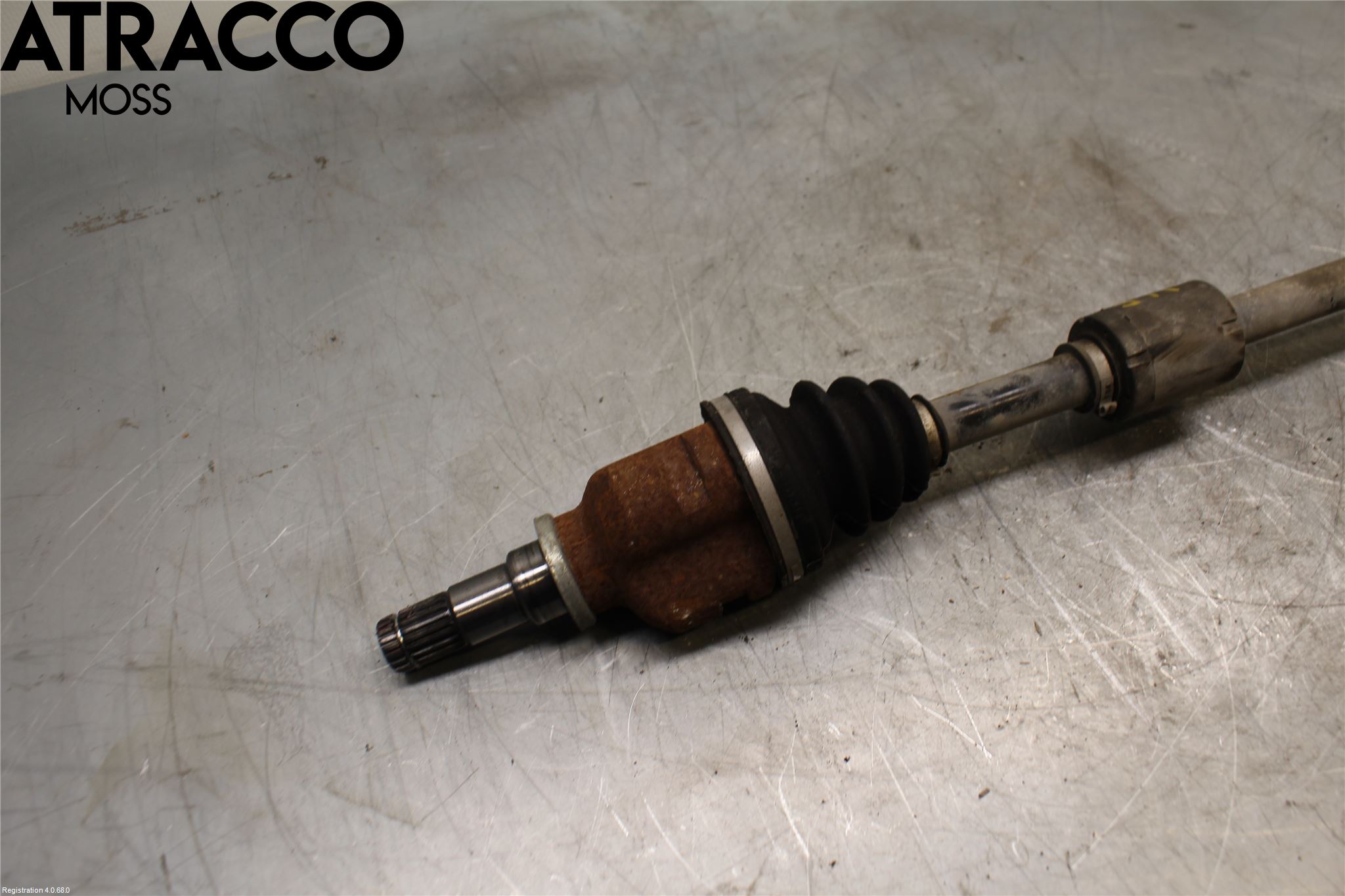 Toyota YARIS XP130 12-14 Drivaksel Foran Kompl Høyre