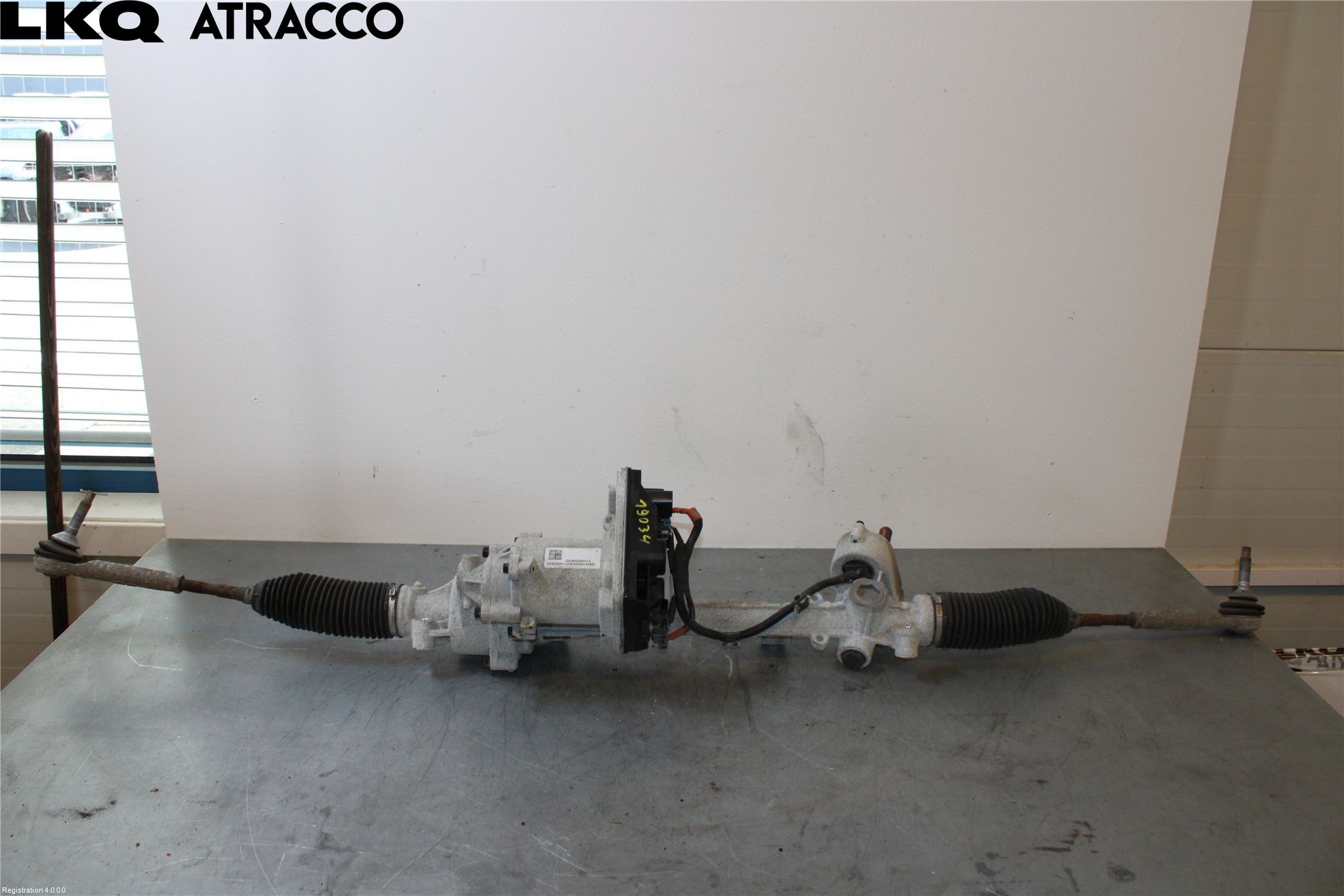 Tesla MODEL Y 21- Servo Snekke - Tannstang