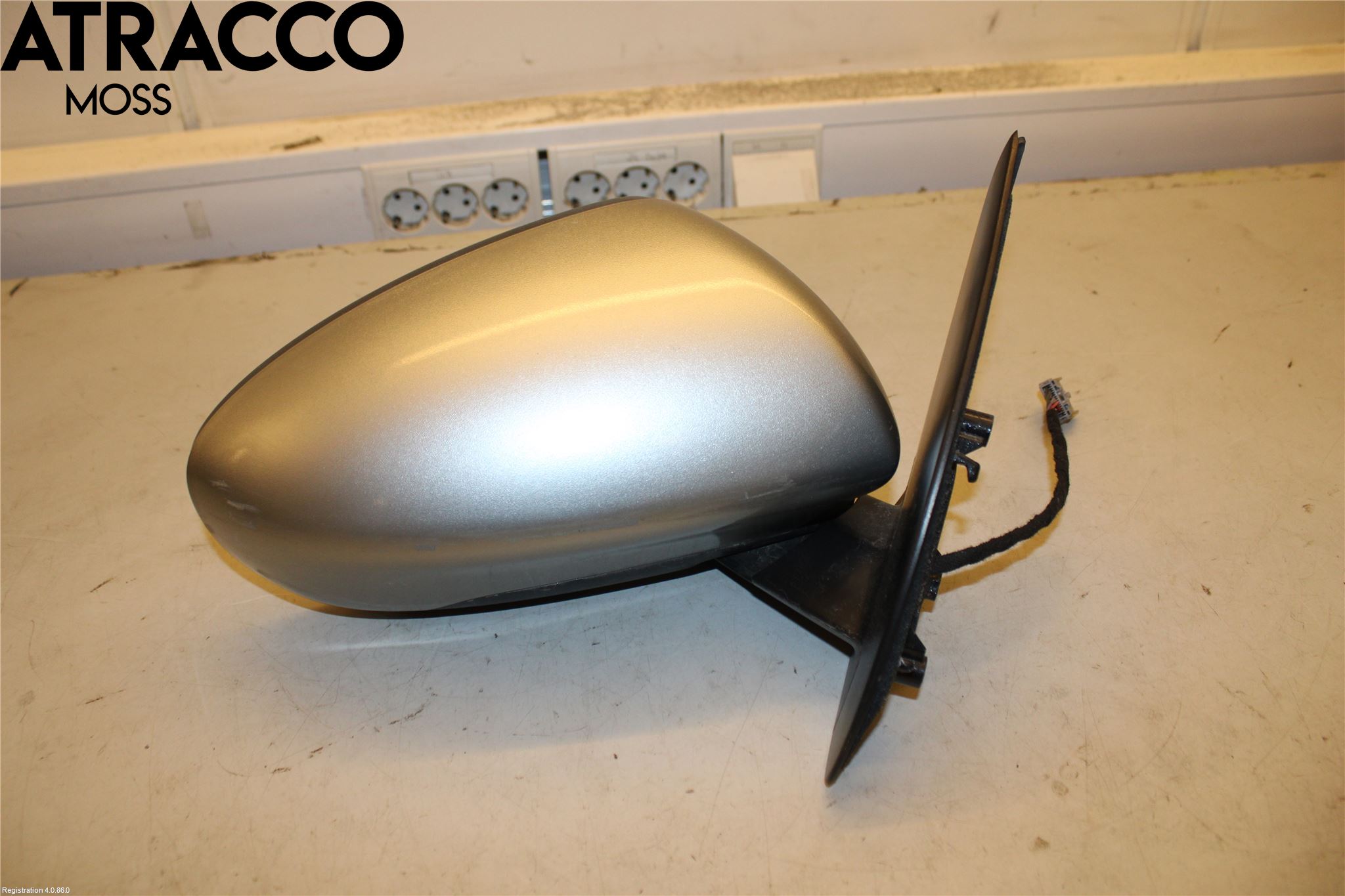 Nissan LEAF 11-17 Speil H M-El Justering