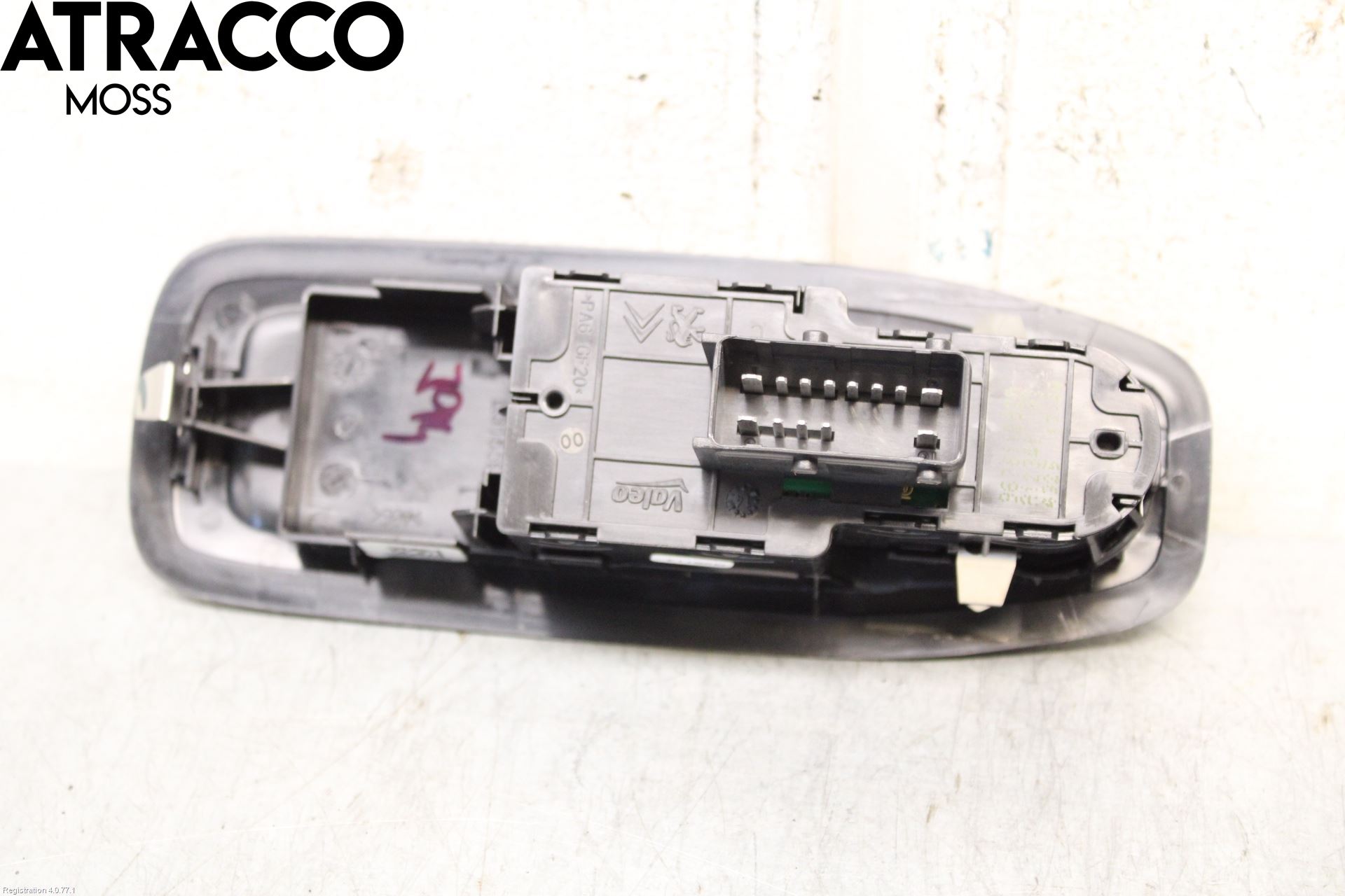 Peugeot 208 12-15 Bryter Vindusheis