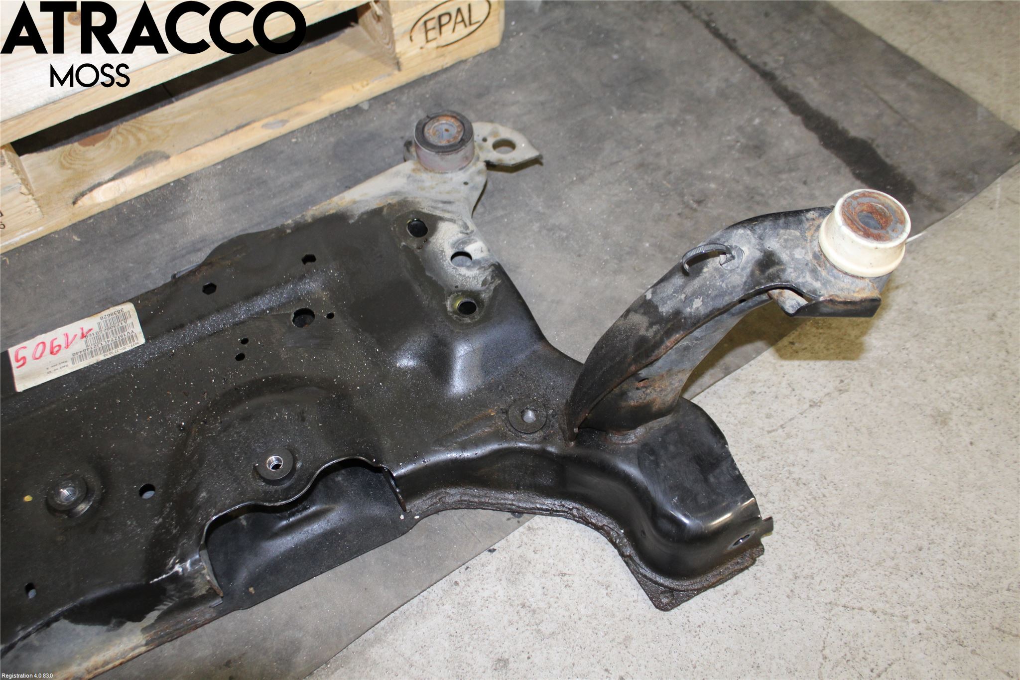 Volvo V40 CROSS COUNTRY 13-19 Travers Feste