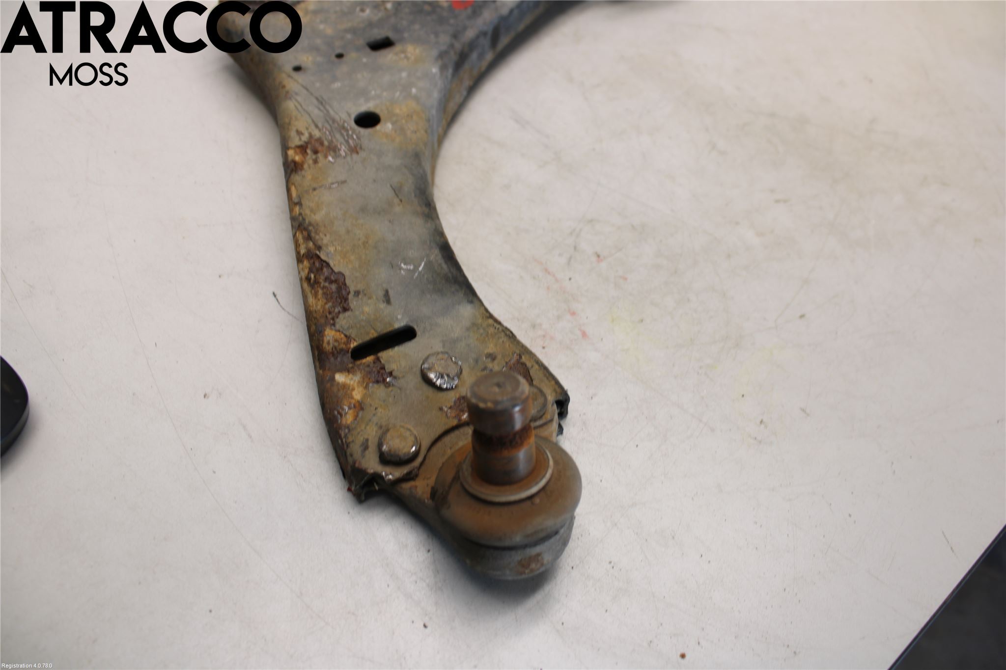 Volvo XC70 08-13 Bærearm Foran Venstre Nedre