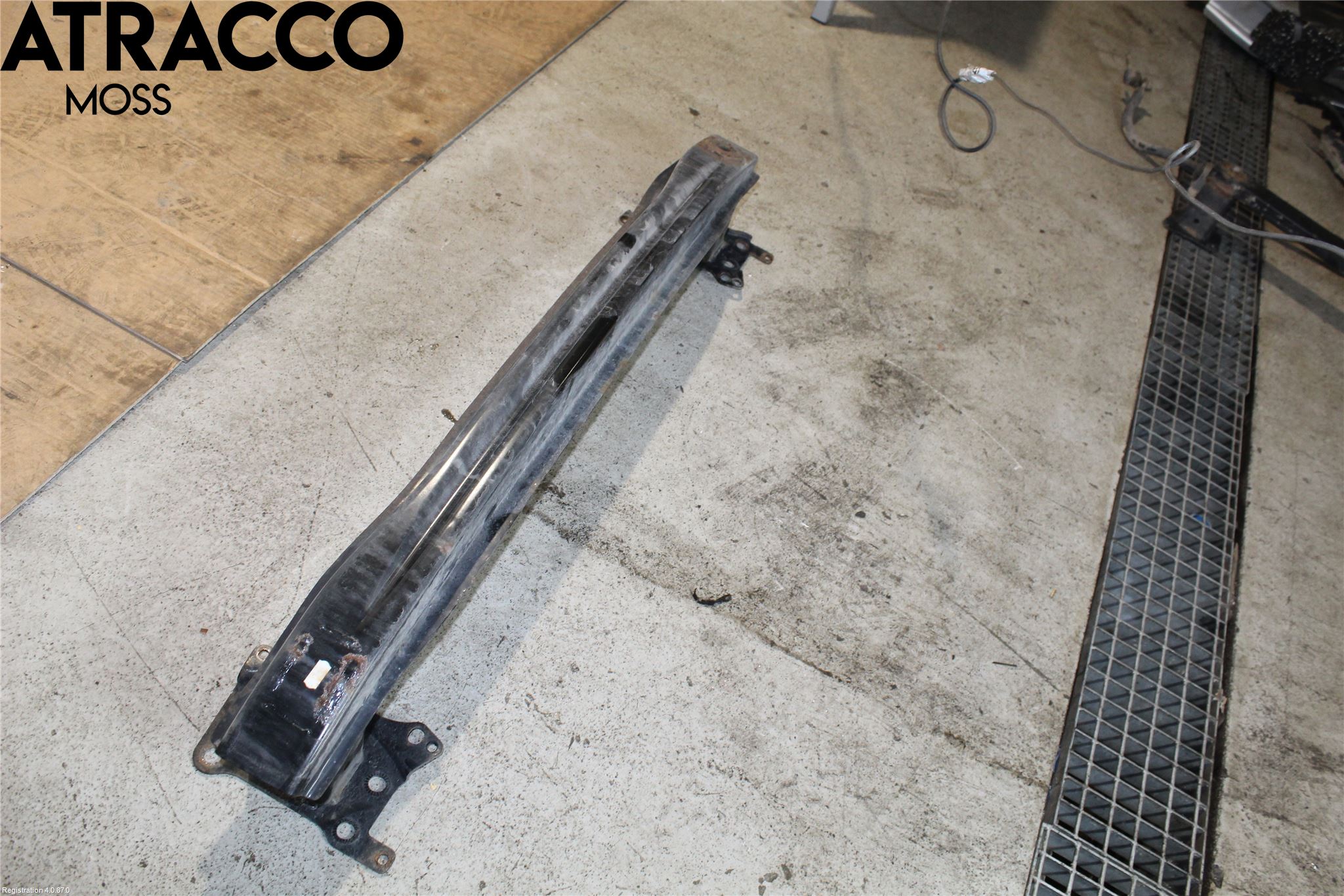 Volkswagen VW TOURAN 03-10 Støtfanger Foran Bjelke