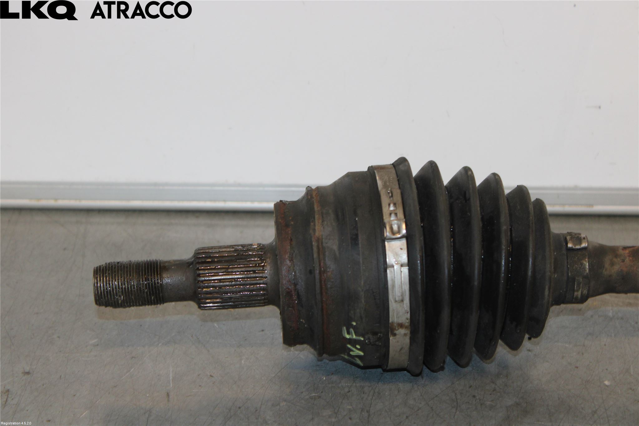 Mercedes-Benz MB ML/GLE-KLASS (W166) 12-18 Drivaksel Foran Kompl Venstre