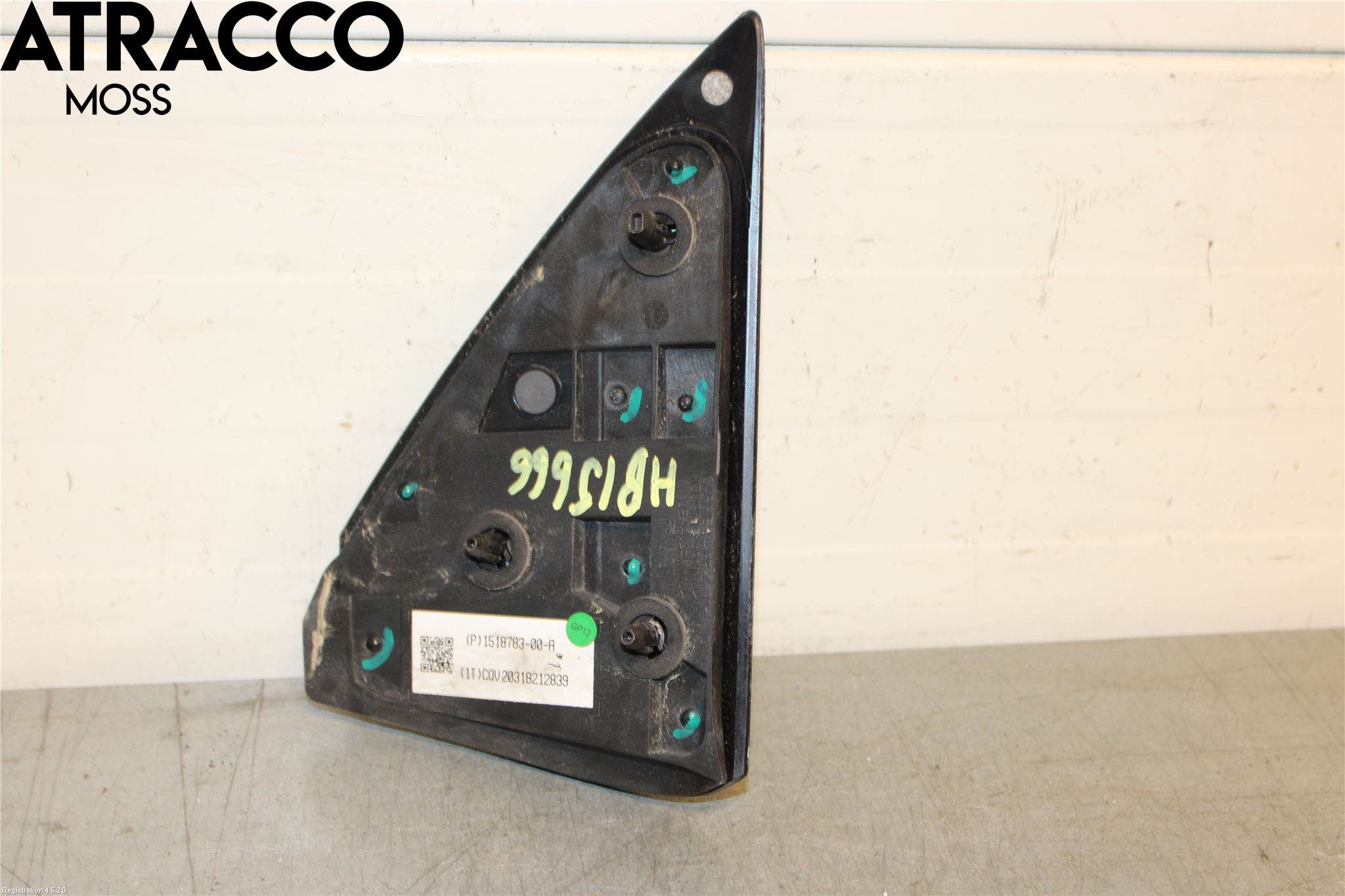 Tesla MODEL 3 17- Refleks Bak