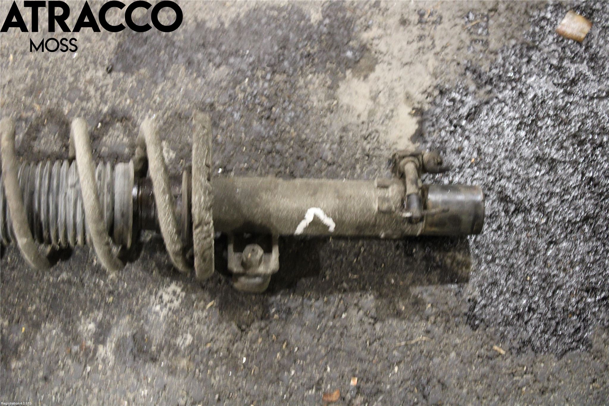 Volkswagen VW POLO 10-17 Fjærbein Foran Venstre