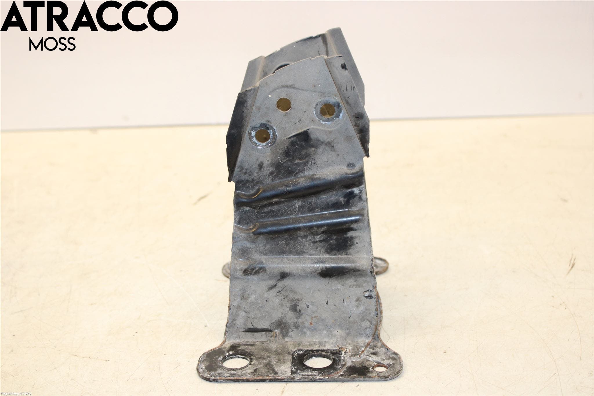 Audi A3/S3 05-13 Støtfanger Foran Feste