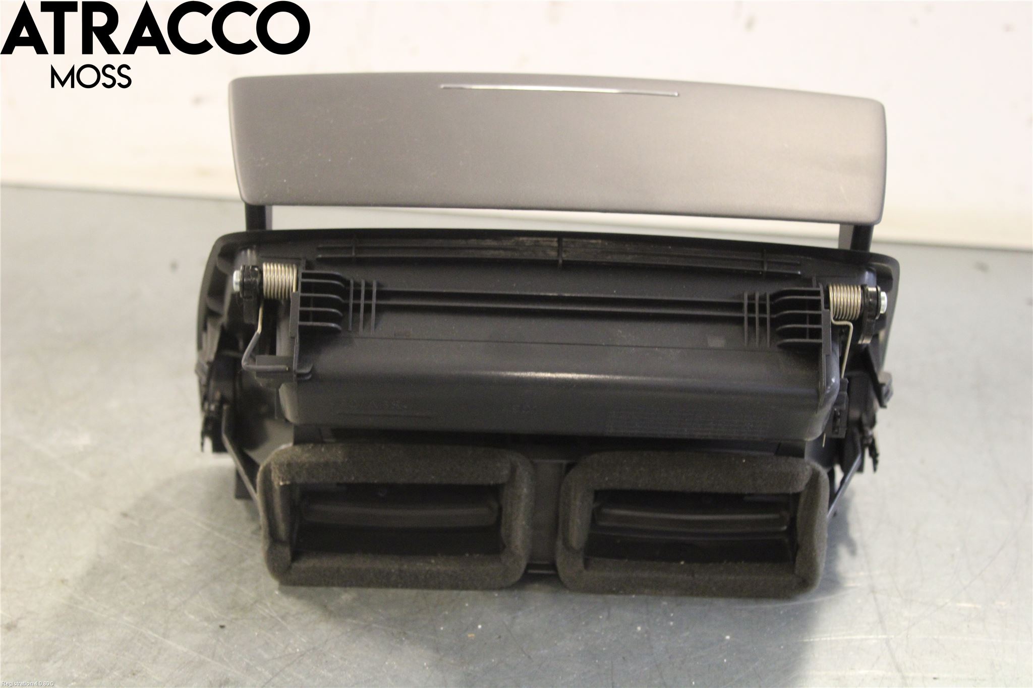 Skoda OCTAVIA (1Z) 05-13 Dashbord Kanal - Dyse