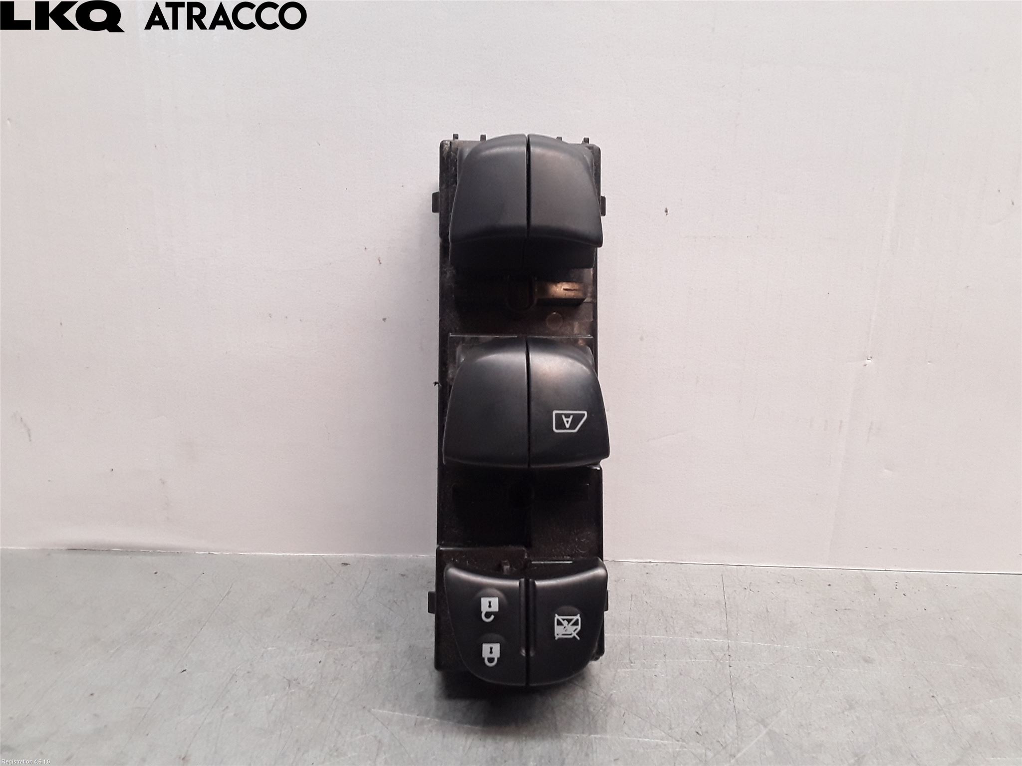 Nissan LEAF 18- Bryter Vindusheis