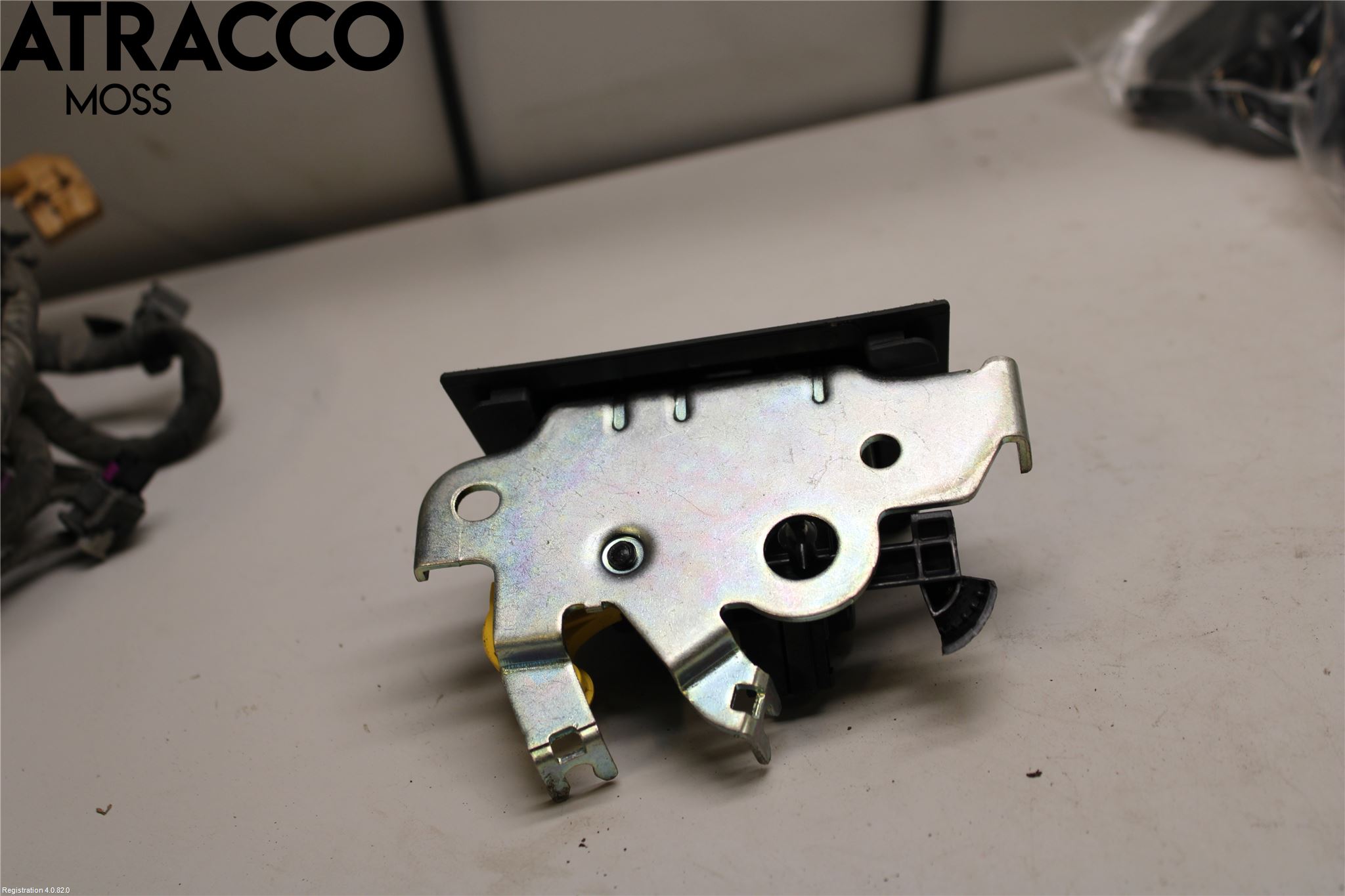 Audi Q7/SQ7 Bakluke-Lokk Låsekasse