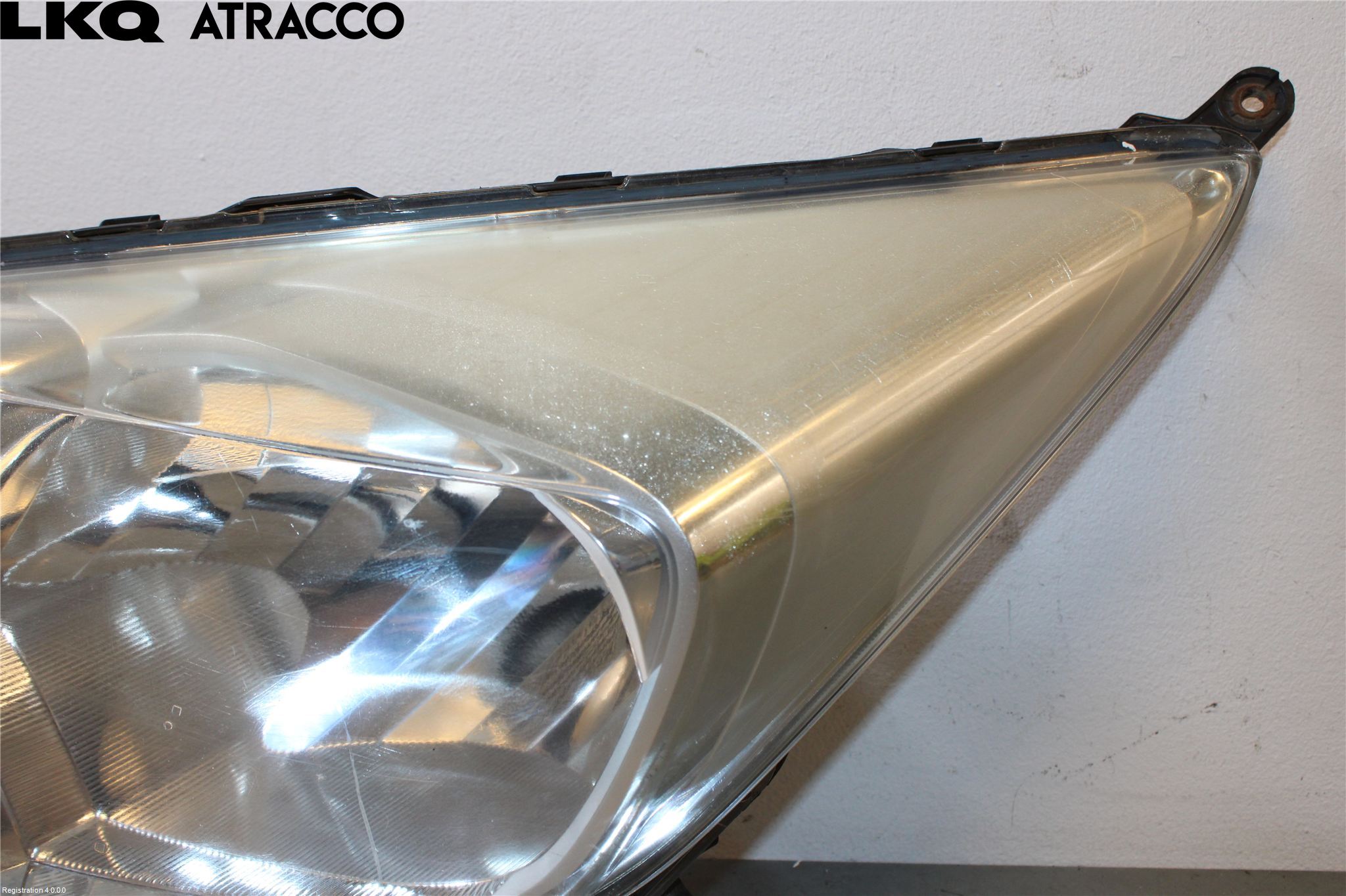Toyota VERSO-S 11-16 Frontlykt Venstre