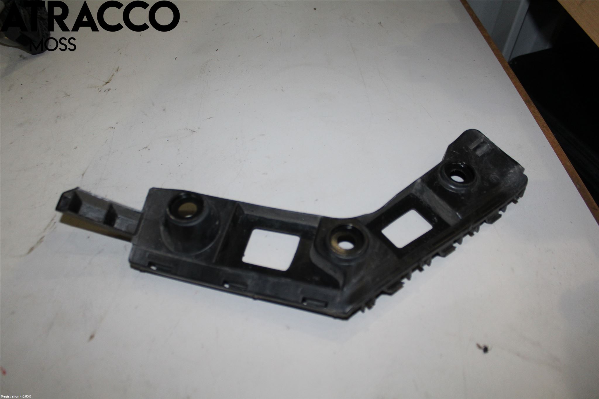 Volkswagen VW GOLF / E-GOLF VII 13-20 Støtfanger Bak Feste