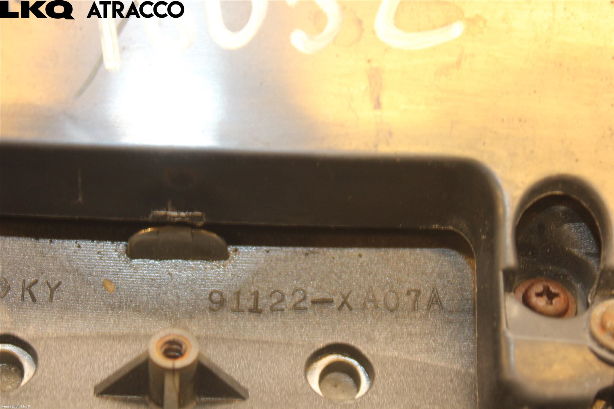 Subaru B9 TRIBECA  06-07 Grill Komplett