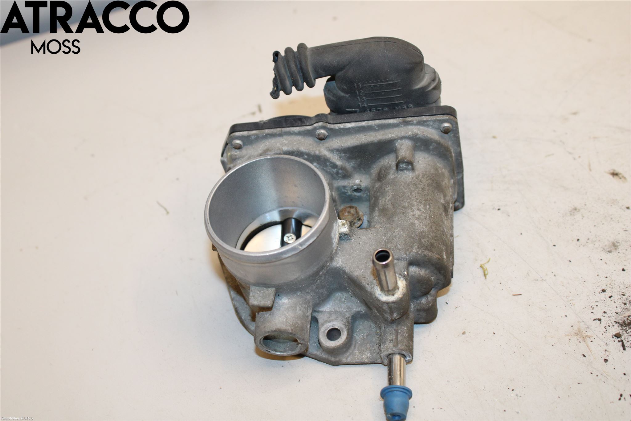 Toyota YARIS XP130 12-14 Inns Spjeldhus